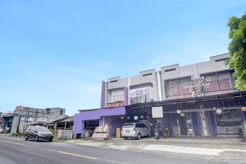 Hotel O Superstar Kost Dan Homestay