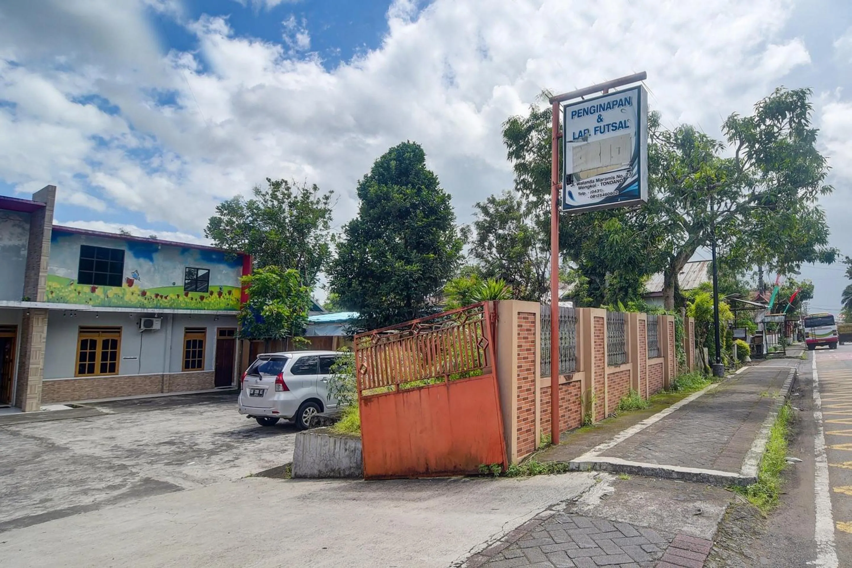 Facade/entrance in Hotel O Borneo