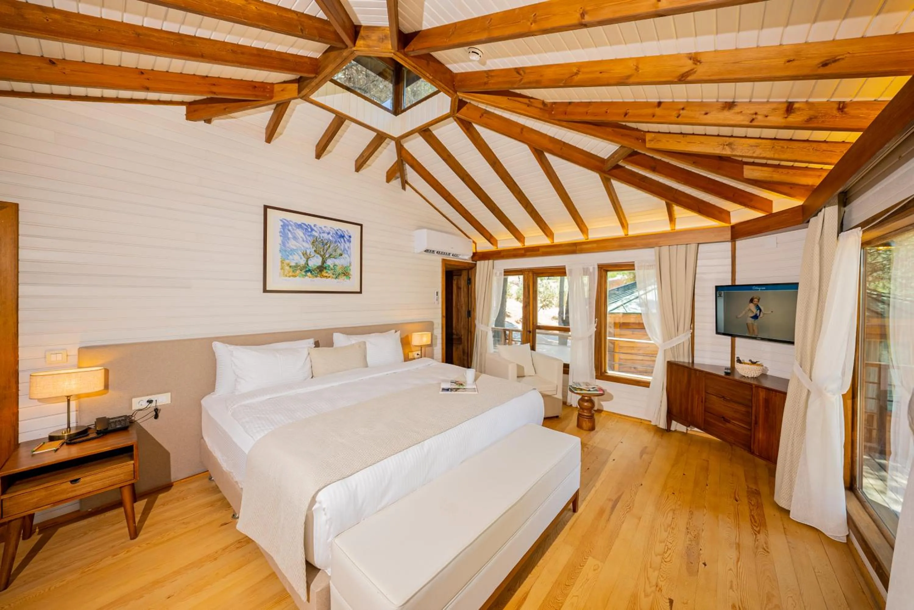 Massage, Bed in Kairos Valley Wellness & Longevity