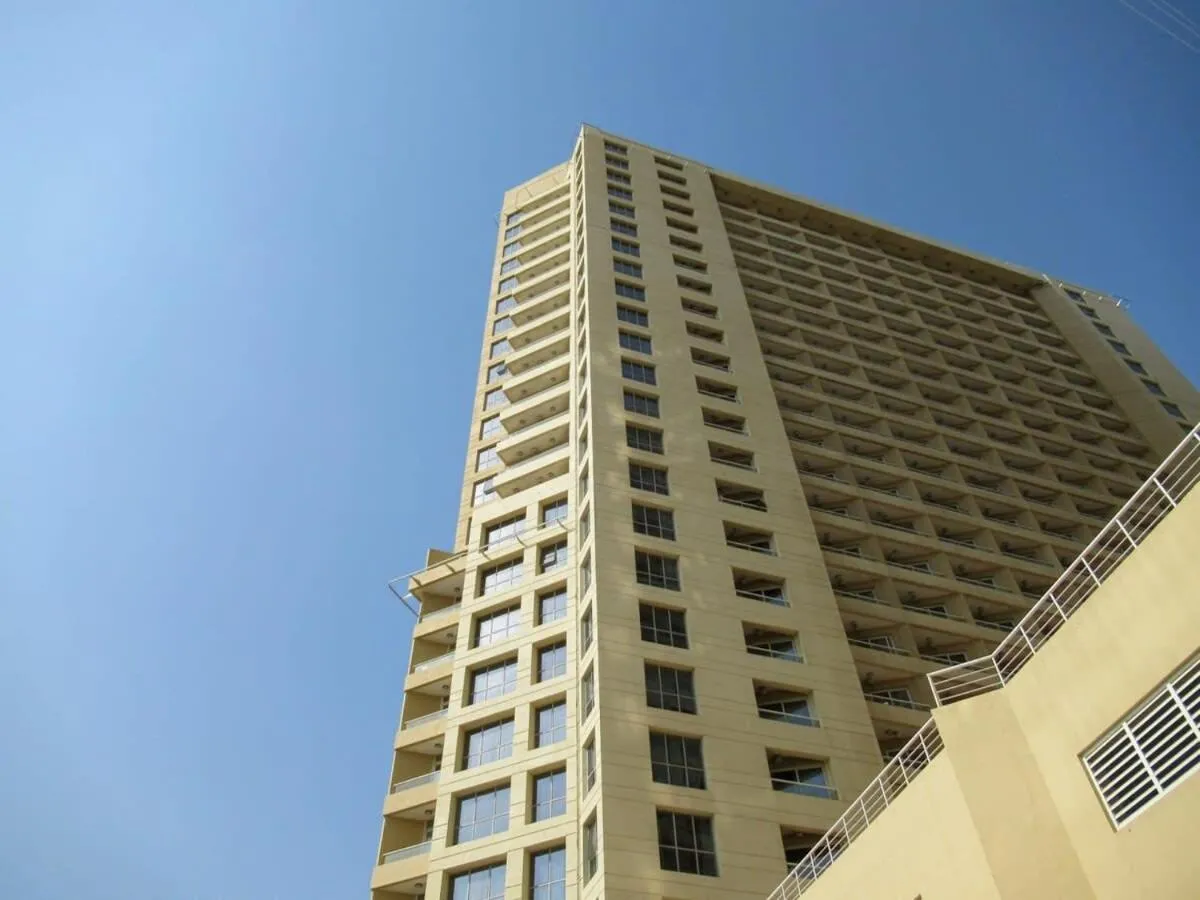 Frank Porter - Lakeside Tower D