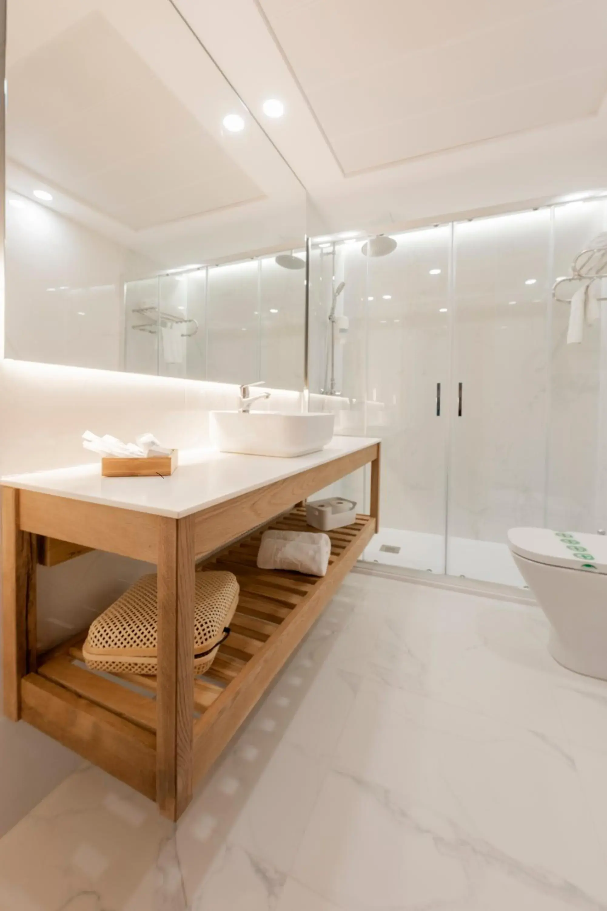 Bathroom in Toboso Apar - Turis Bathroom in Toboso Apar - Turis