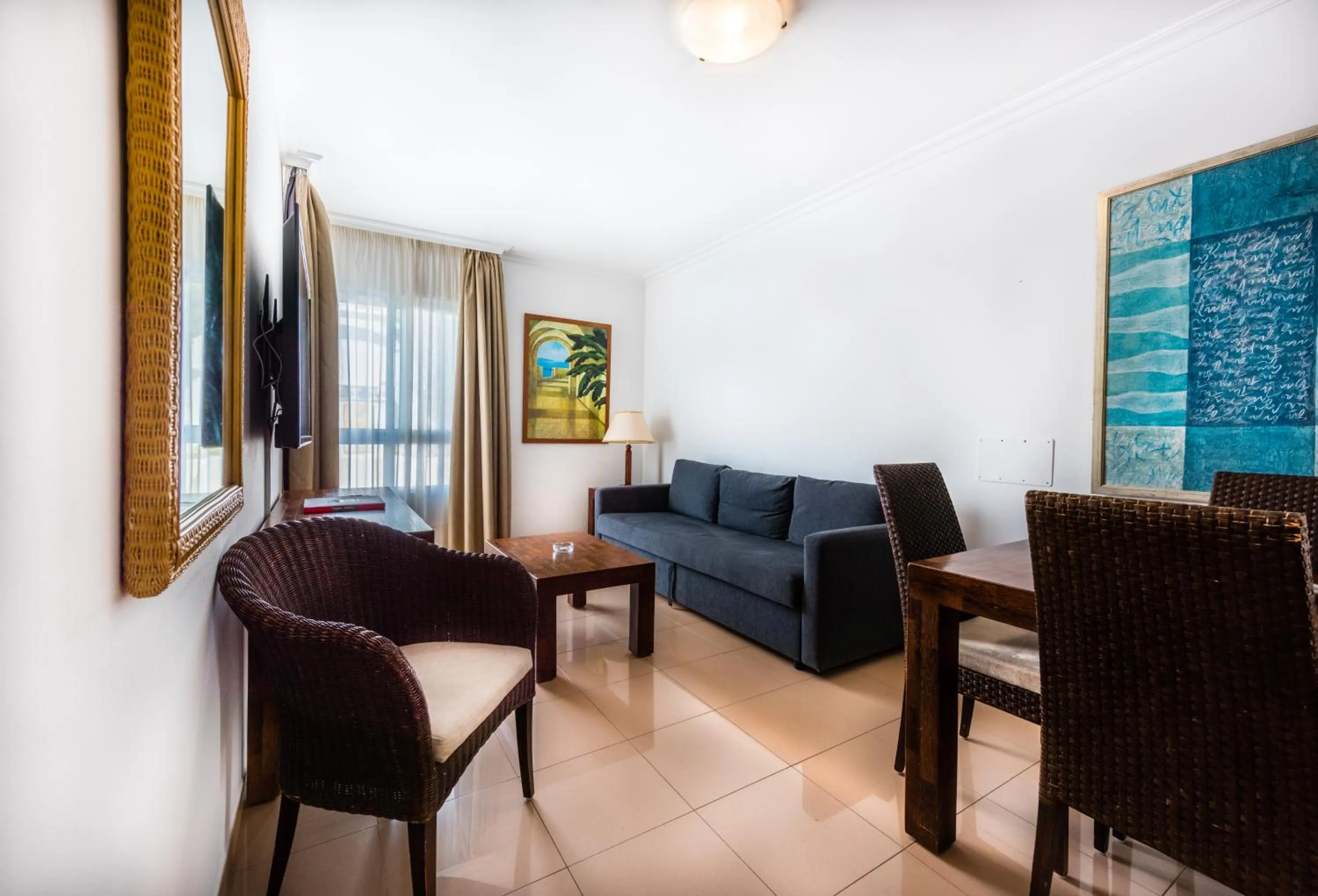 Living room in Toboso Apar - Turis