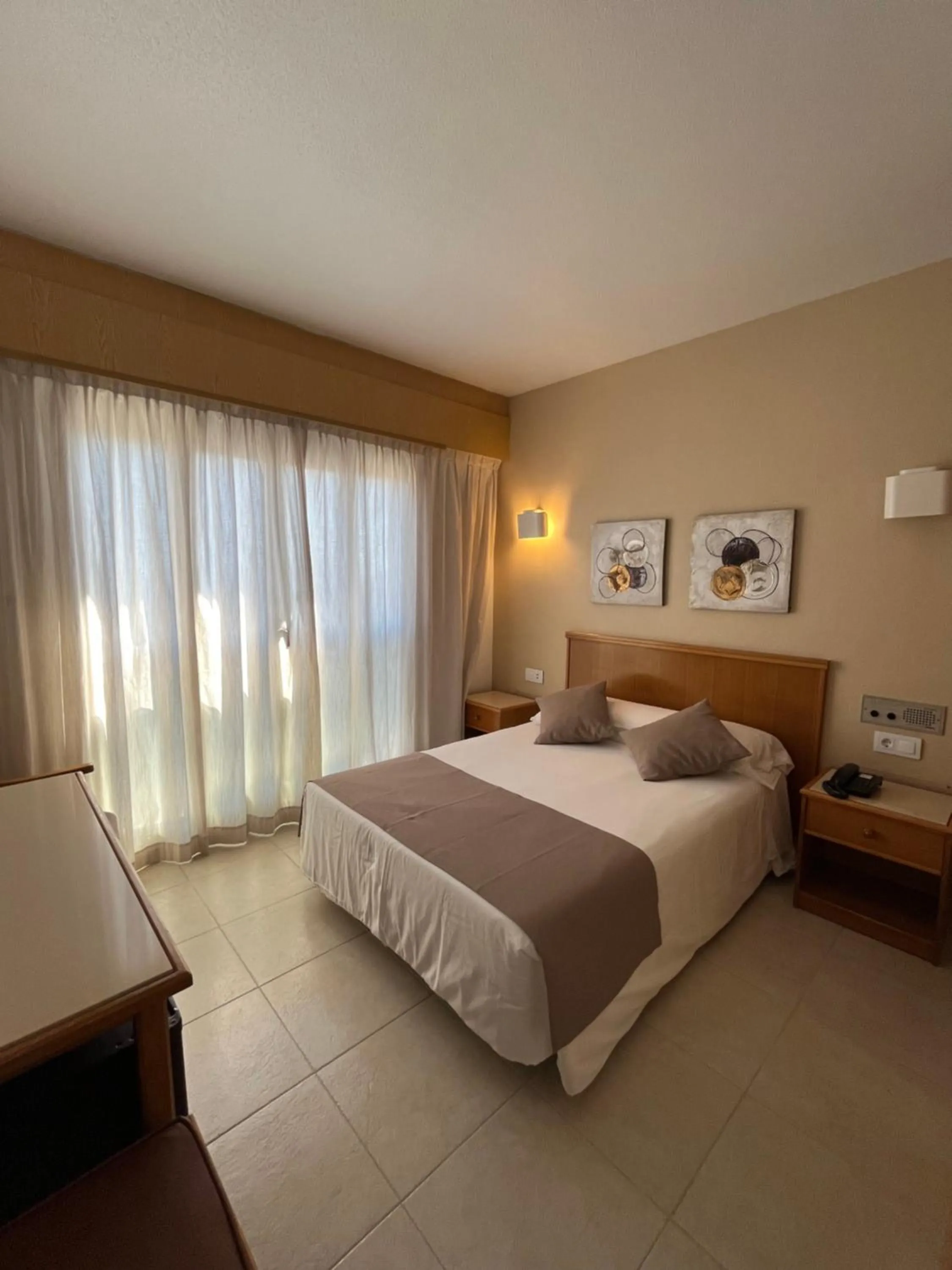 Bedroom in Hotel Albatros