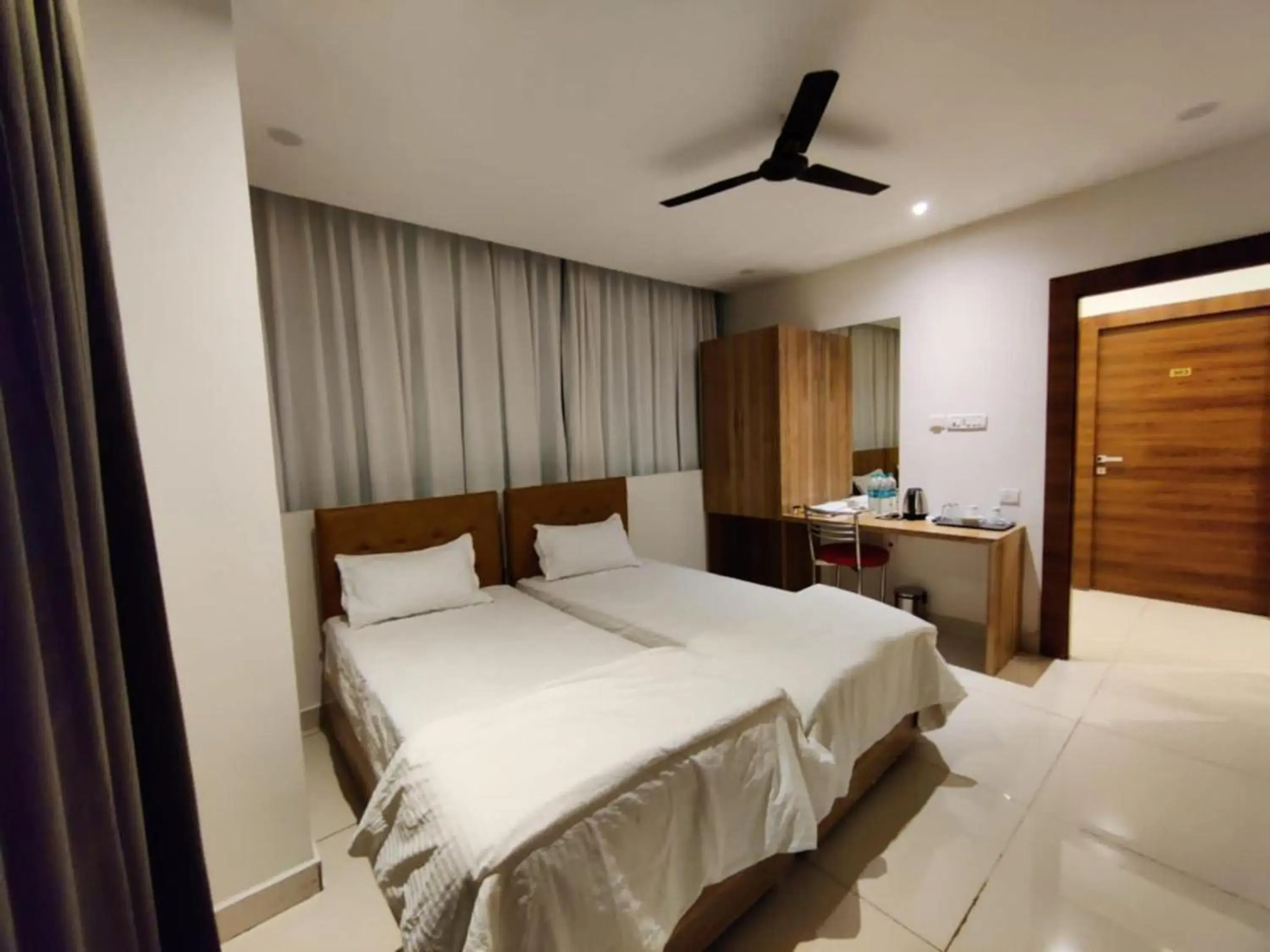 Deluxe Twin Room in Hotel Hibiscus Tree- Bachupally Deluxe Twin Room in Hotel Hibiscus Tree- Bachupally
