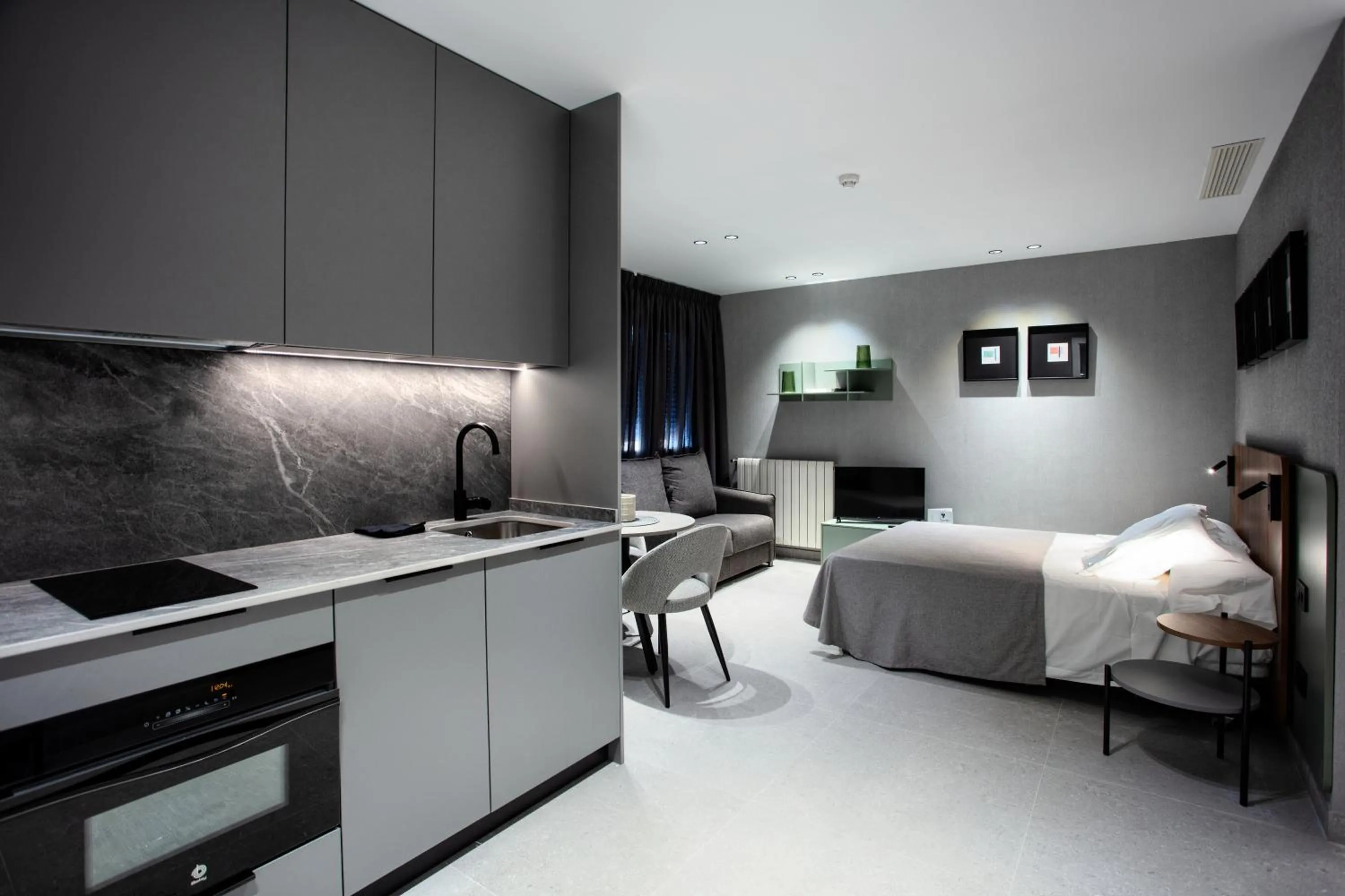 Bed in Hotel Gran Via