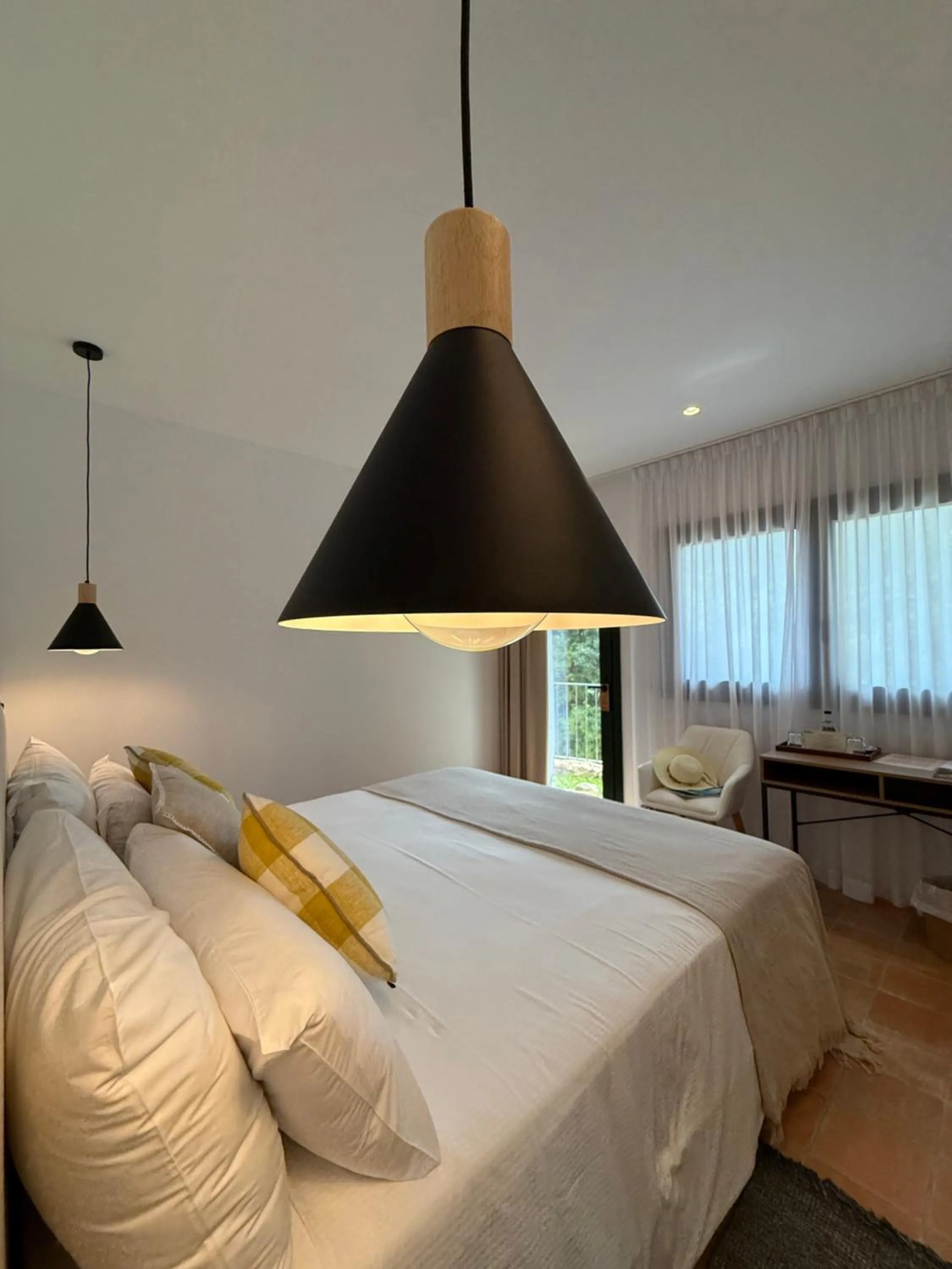 Bedroom, Bed in Hotel Convent de Begur