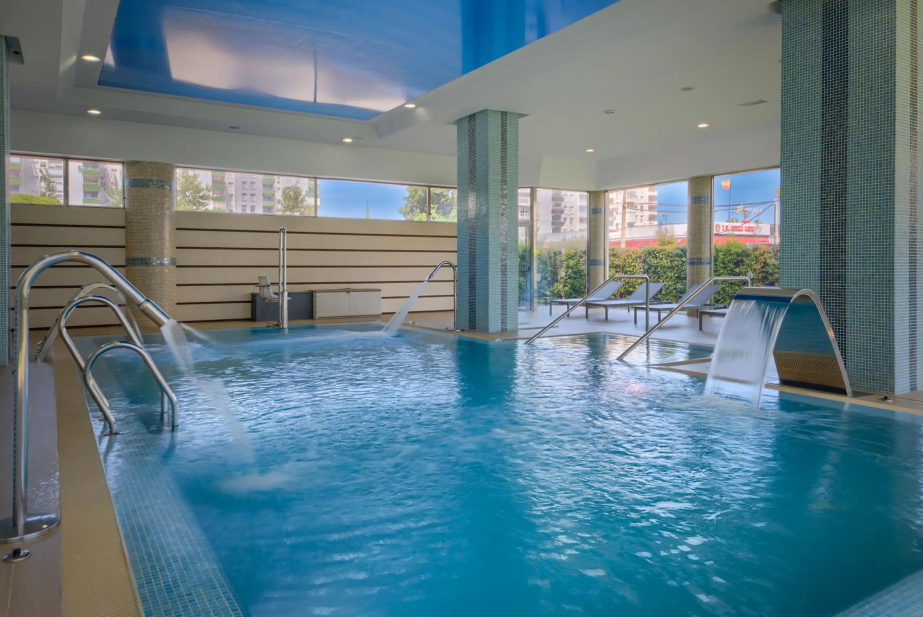 Hot Spring Bath in Hotel Puerto Bahía & Spa