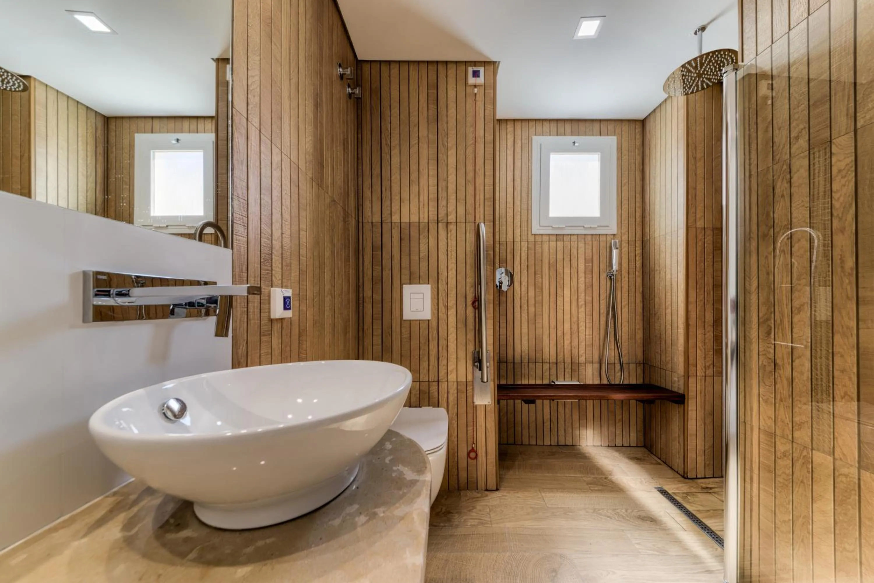 Bathroom in Hotel Puerto Bahía & Spa