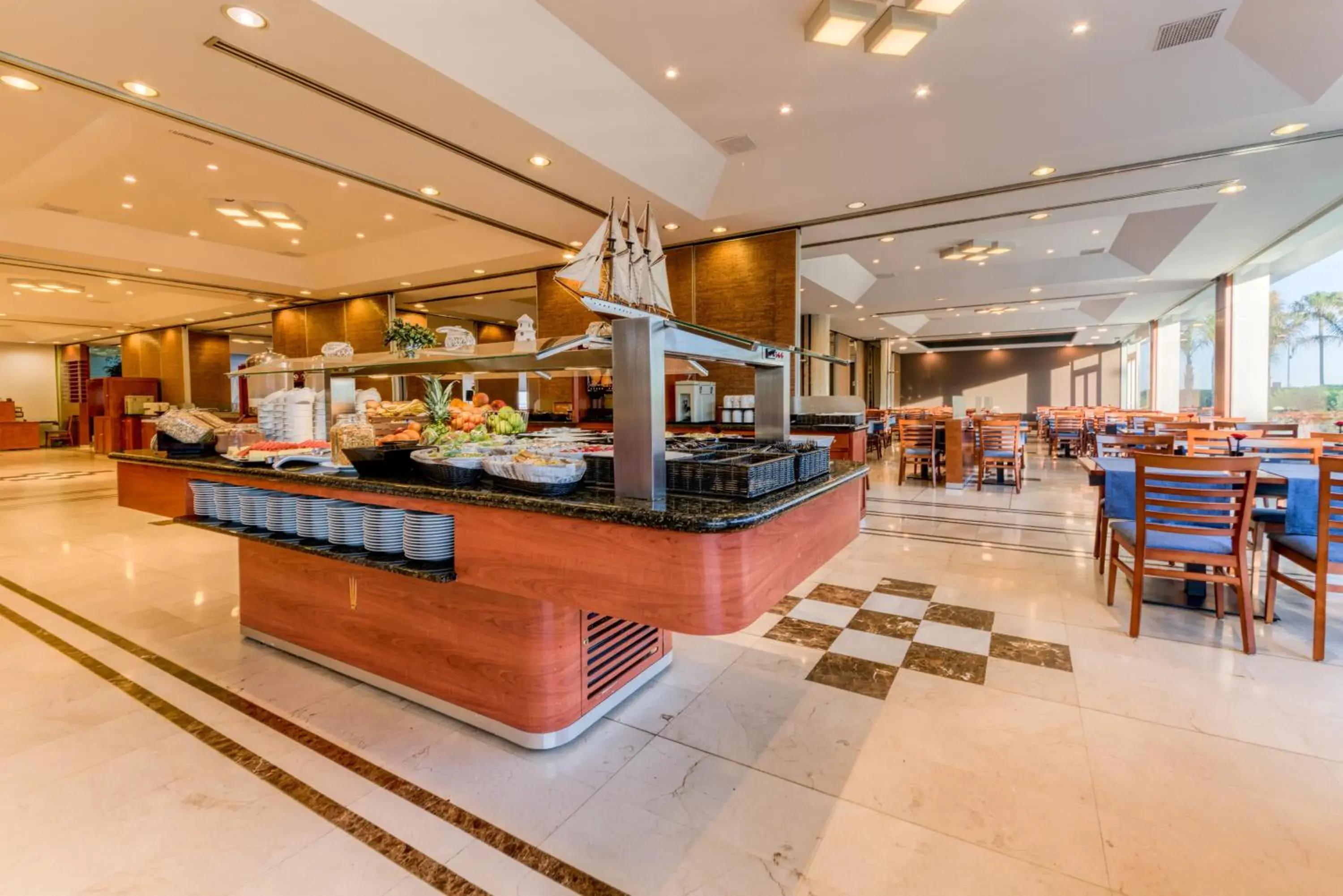 Restaurant/places to eat in Hotel Puerto Bahía & Spa Restaurant/places to eat in Hotel Puerto Bahía & Spa