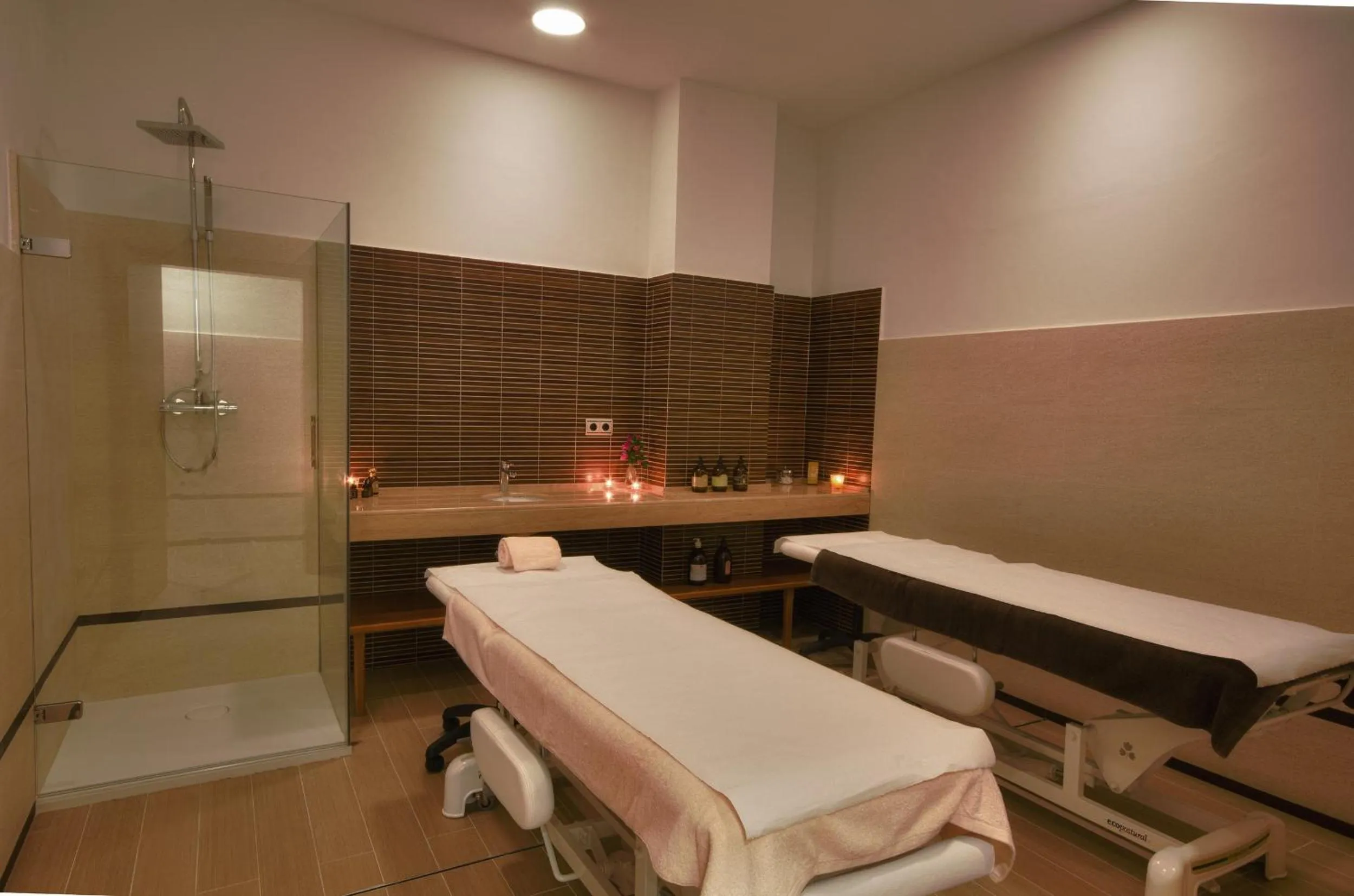 Spa and wellness centre/facilities in Hotel Puerto Bahía & Spa