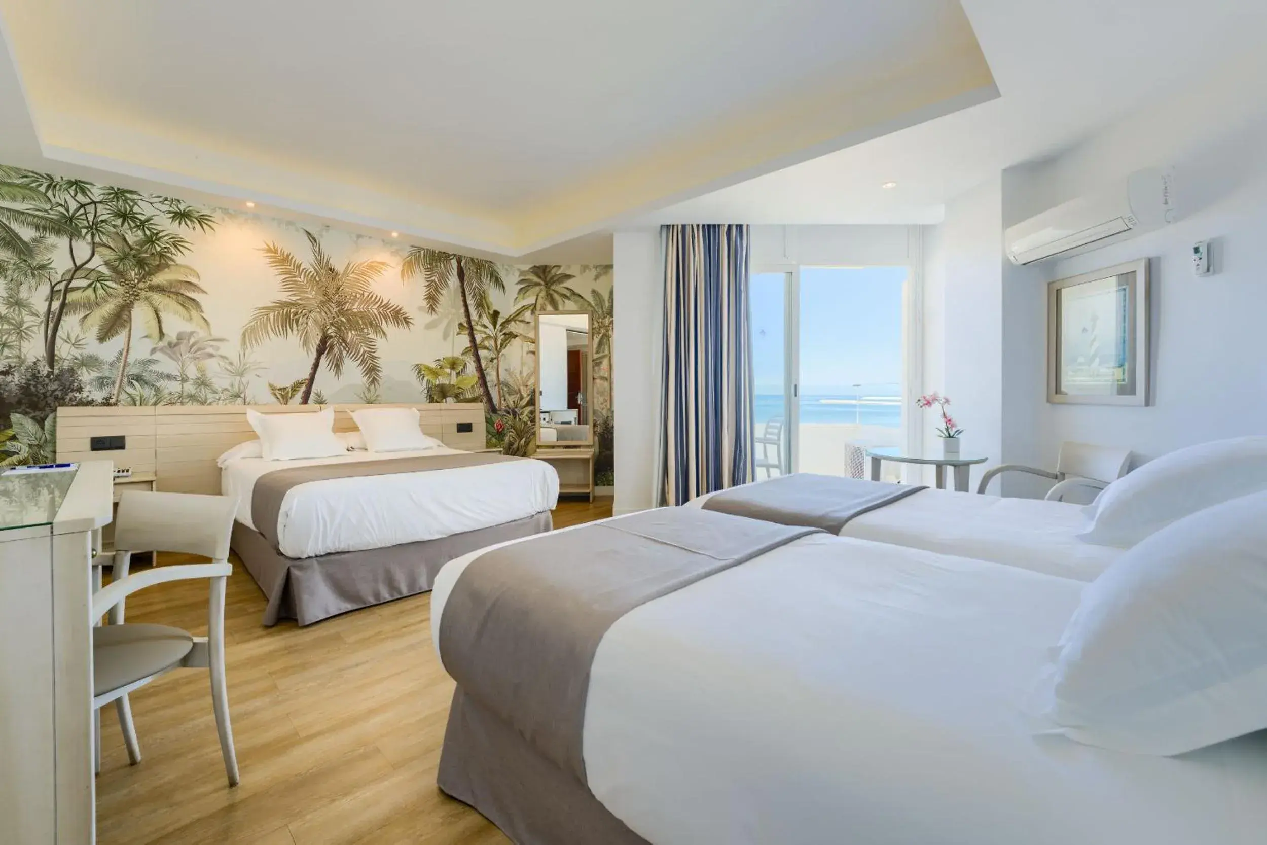 Quadruple Room with Sea View in Hotel Puerto Bahía & Spa Quadruple Room with Sea View in Hotel Puerto Bahía & Spa