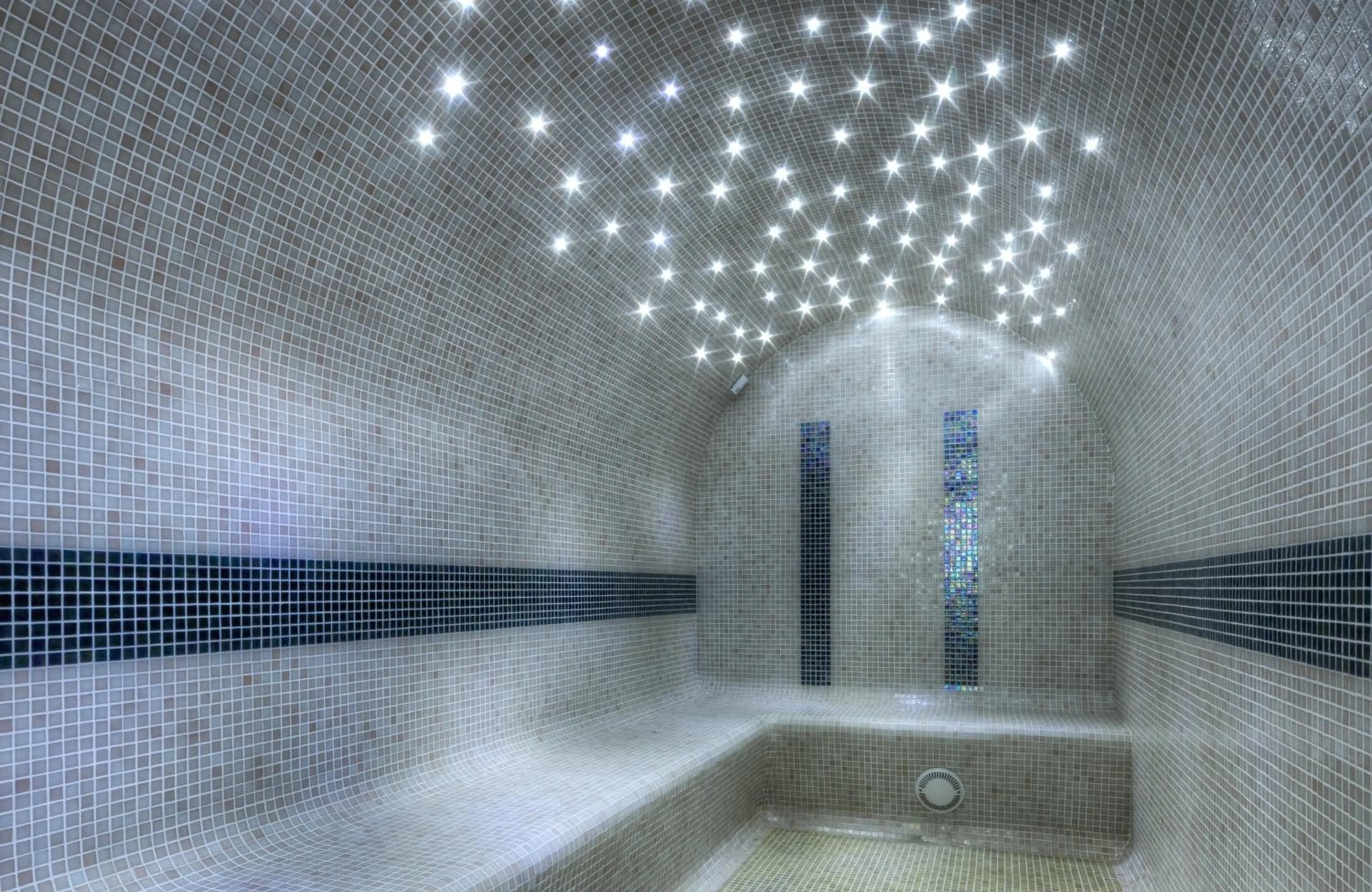 Sauna in Hotel Puerto Bahía & Spa