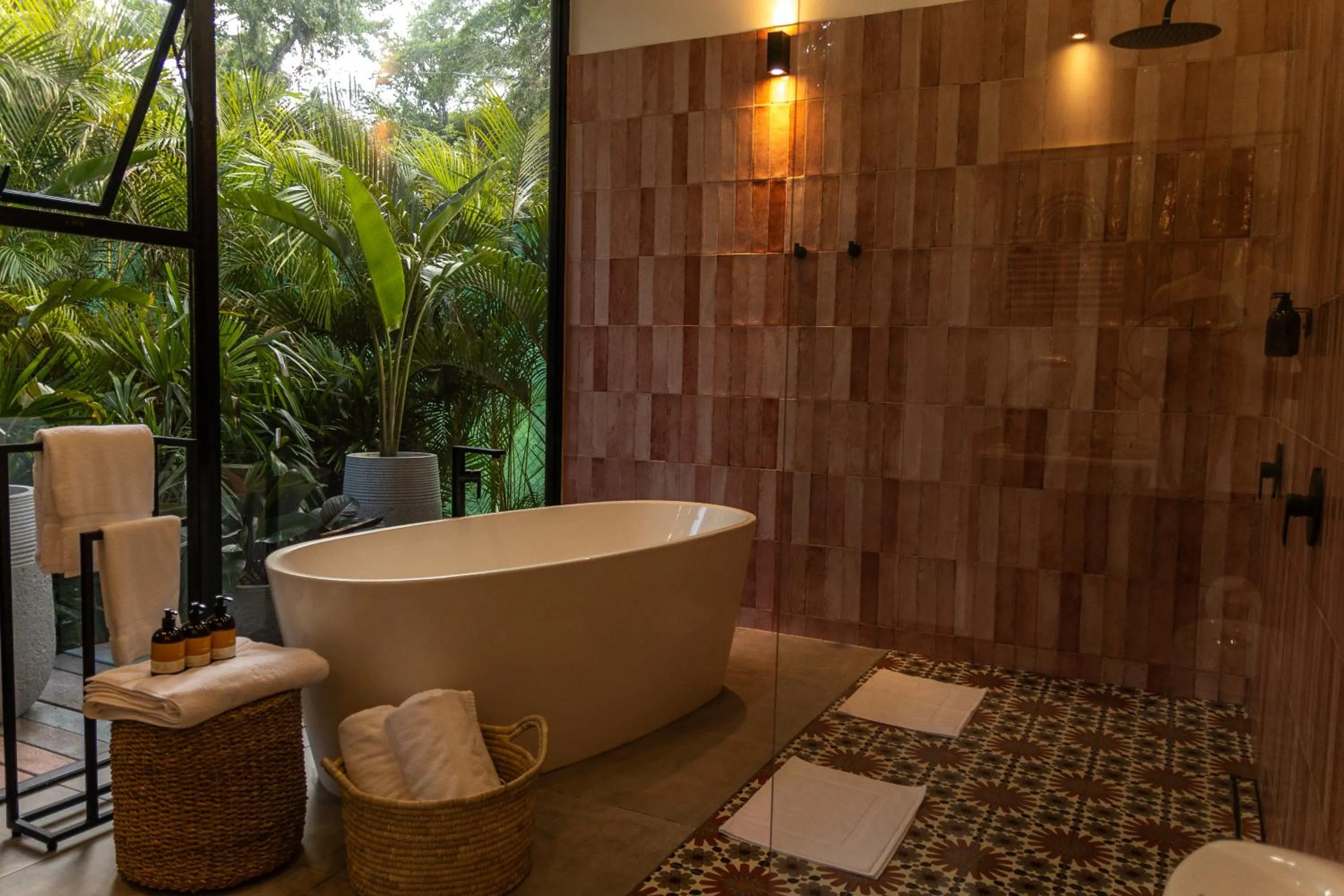 Shower in Exôtico Beach Hotel