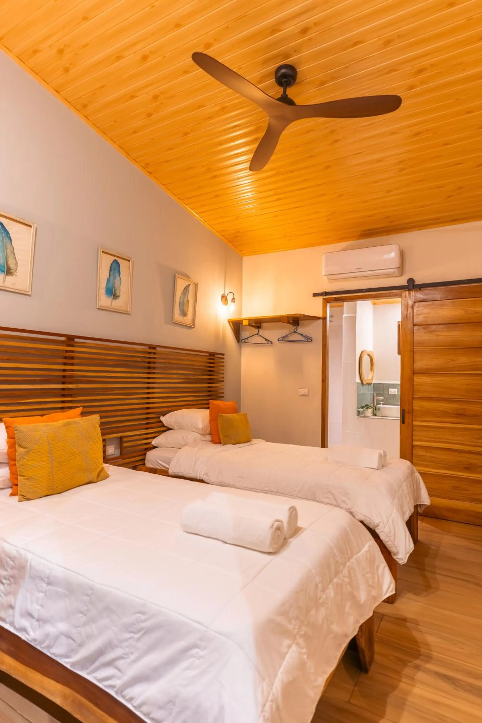 Bedroom, Bed in Exōtico Beach Hotel