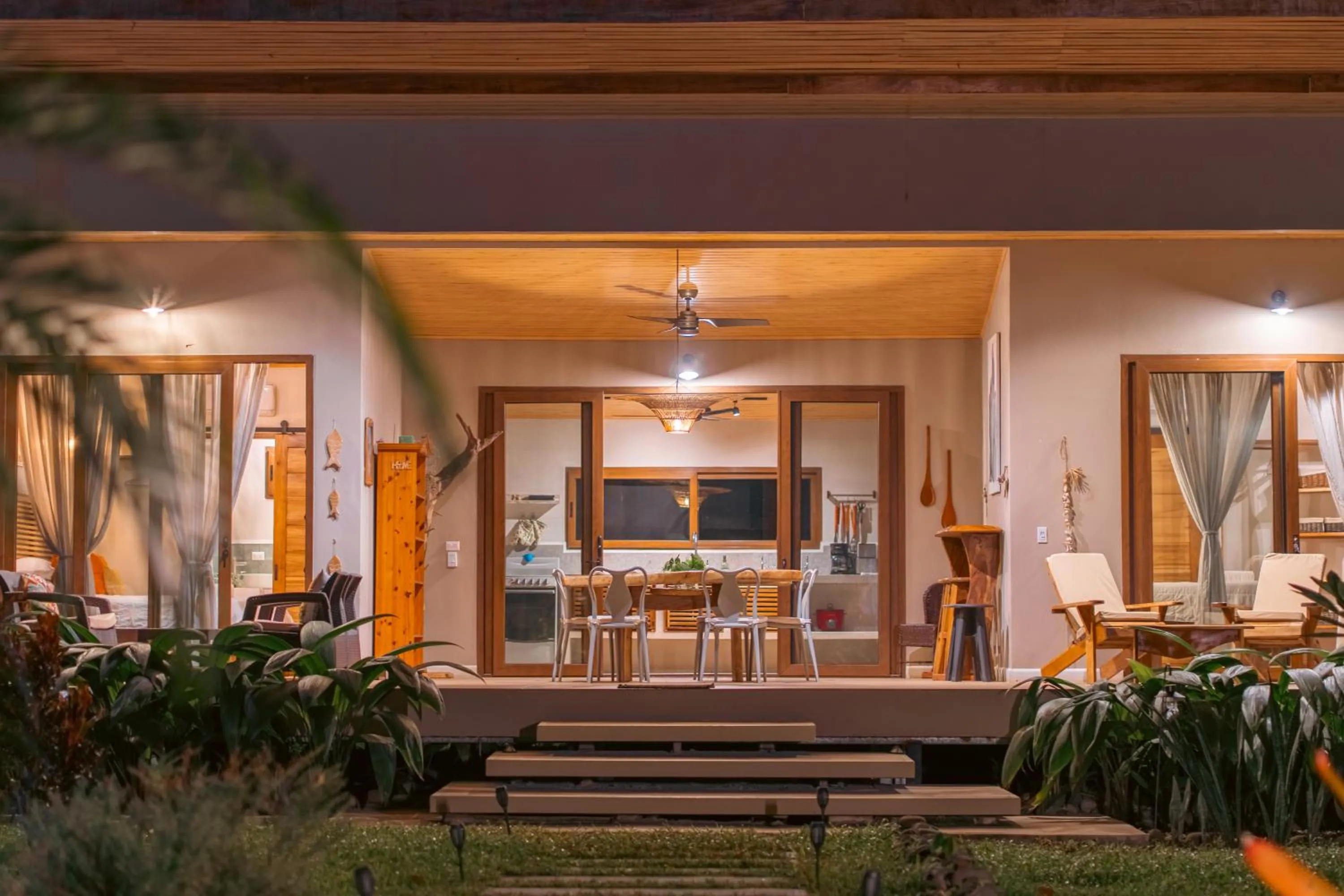 Dining area in Exōtico Beach Hotel