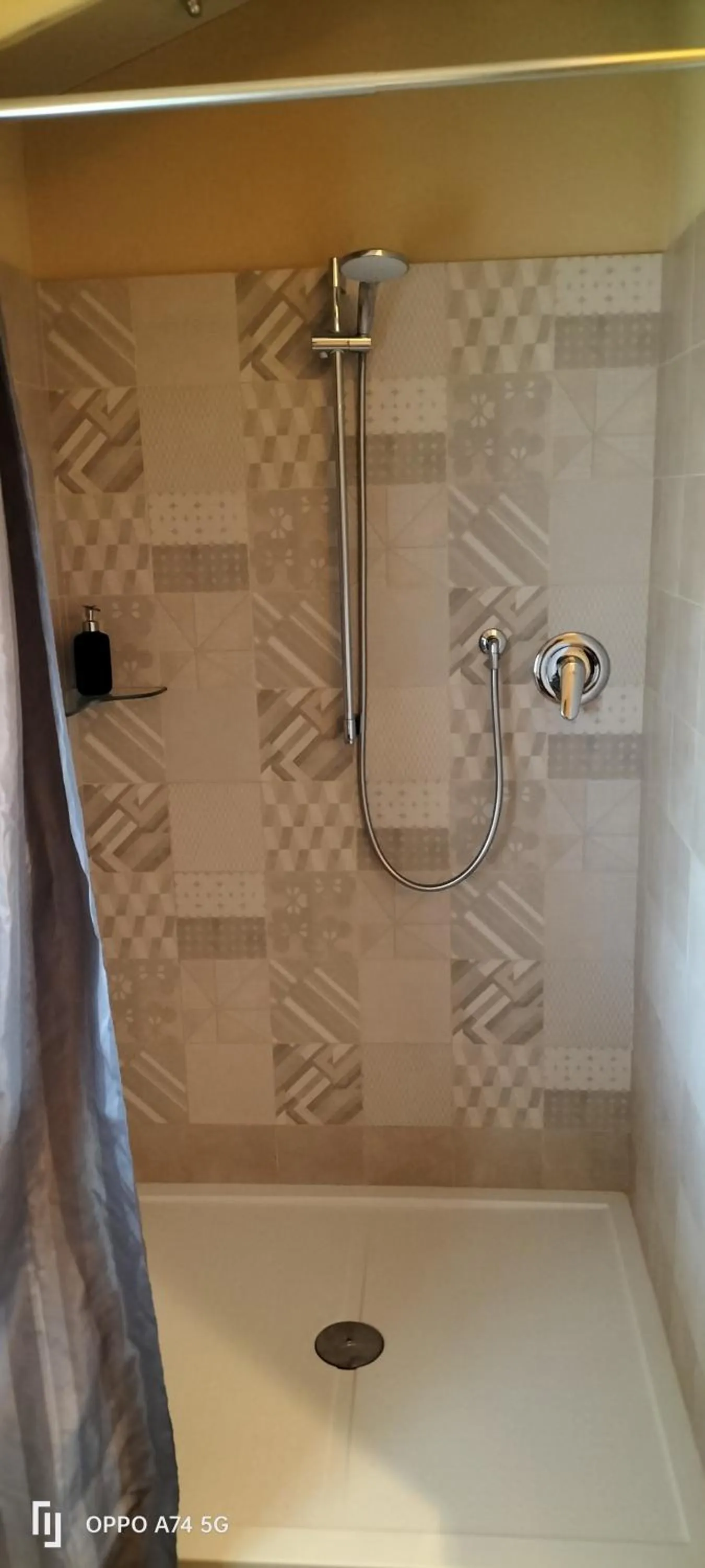 Shower, Bathroom in Florario B&B