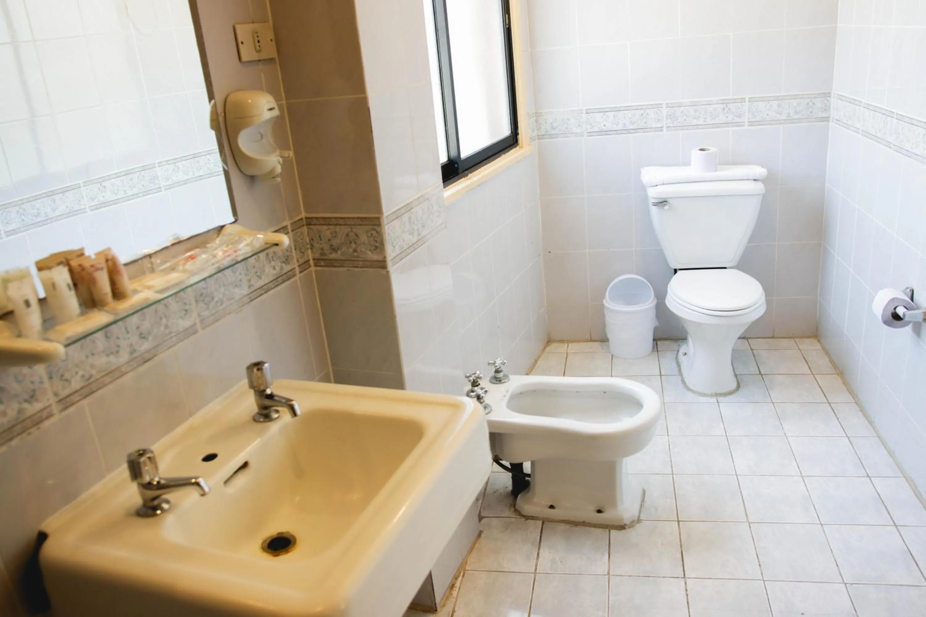 Bathroom in Hotel Rondó