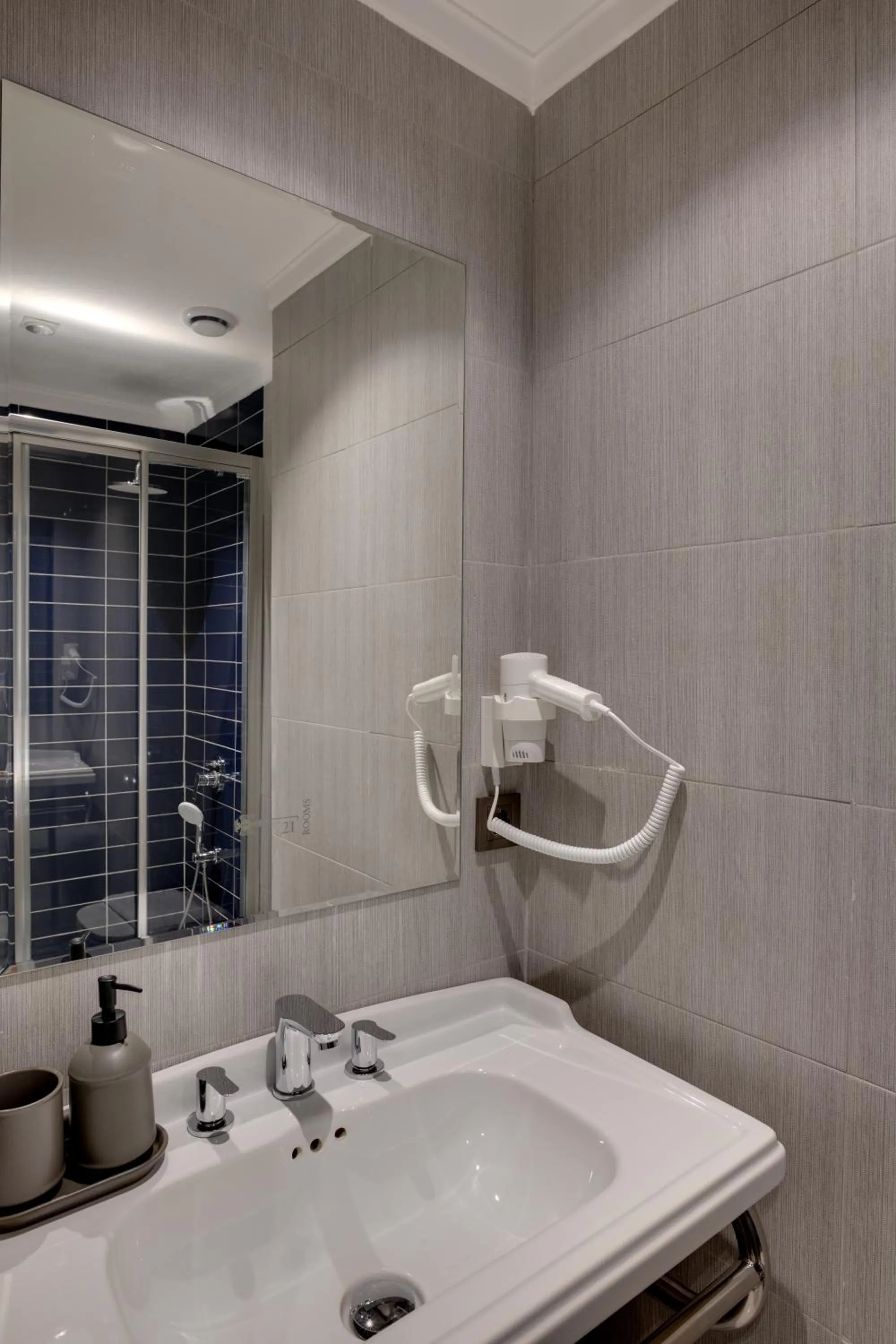 Bathroom in 21 Rooms Hotel