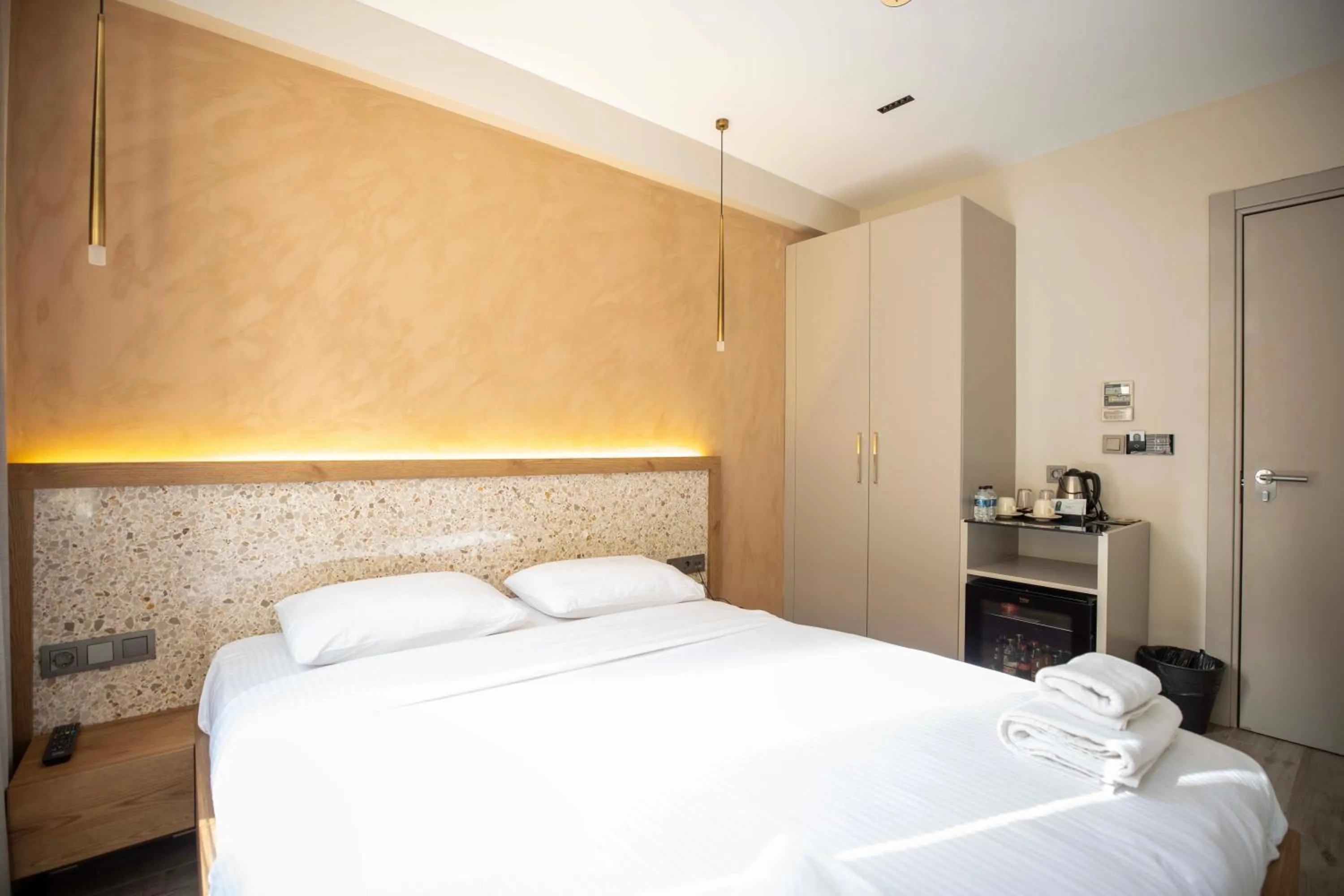 Bed in 21 Rooms Hotel