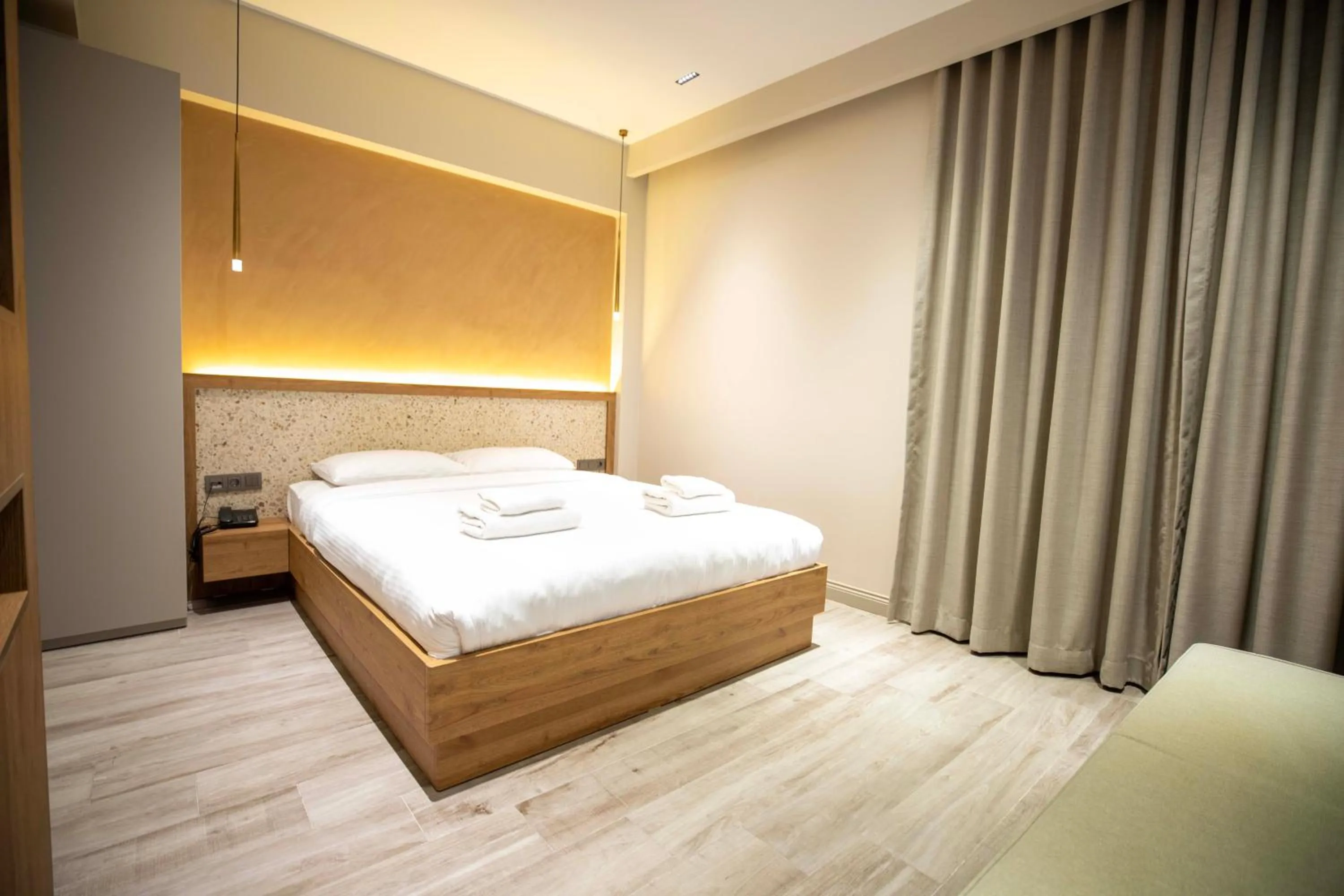 Bed in 21 Rooms Hotel