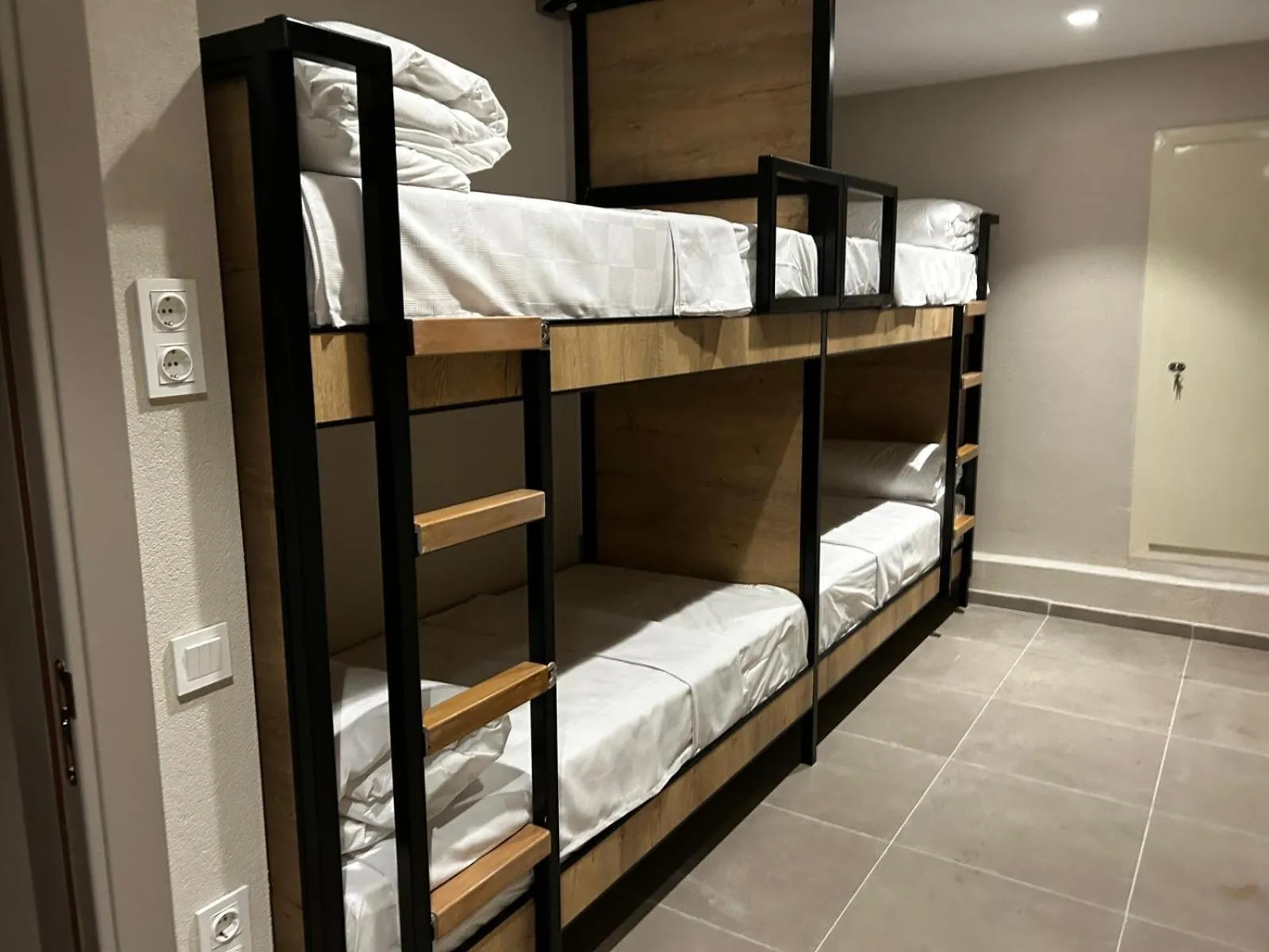 Bed in 21 Rooms Hotel