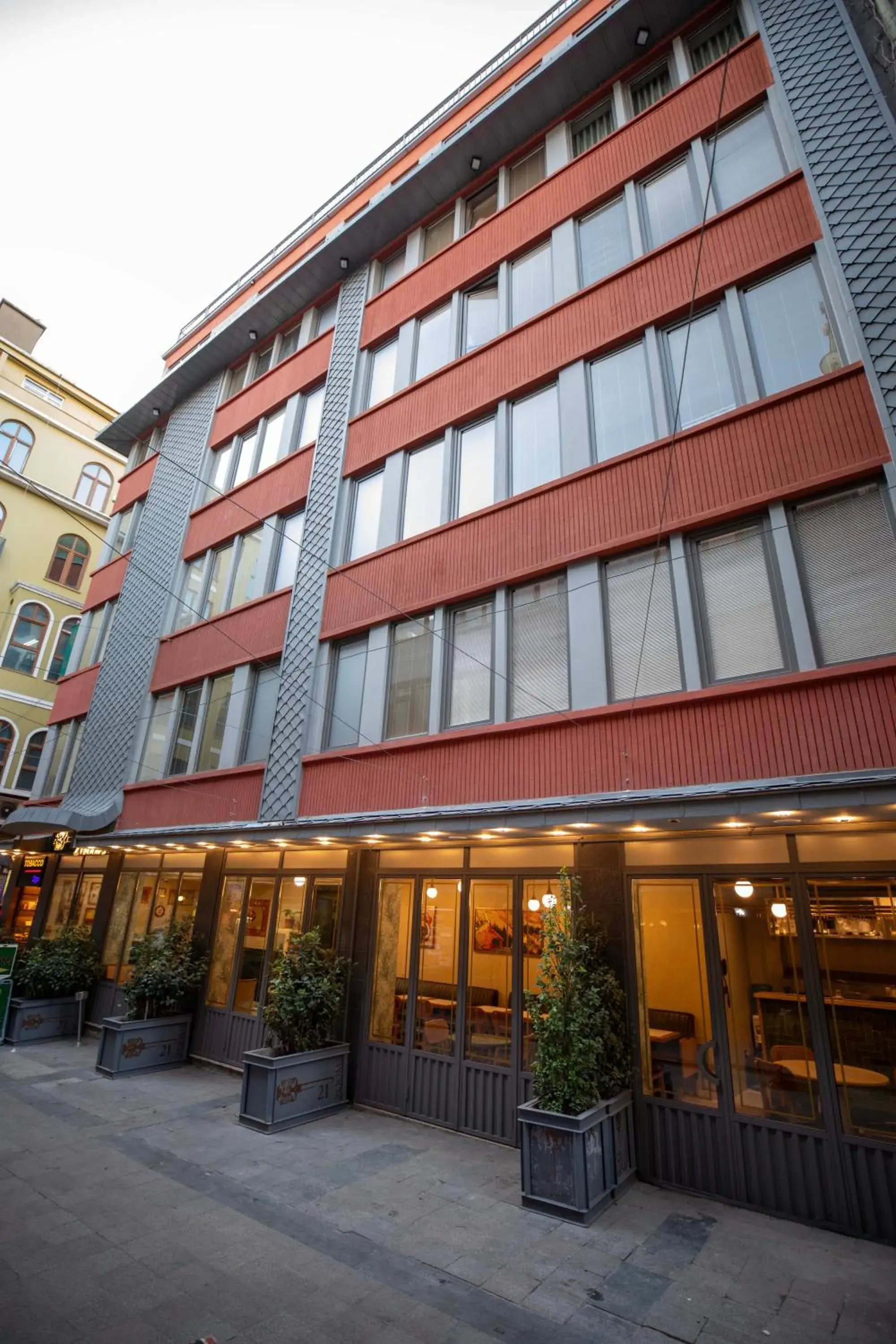 Property building in 21 Rooms Hotel Property building in 21 Rooms Hotel