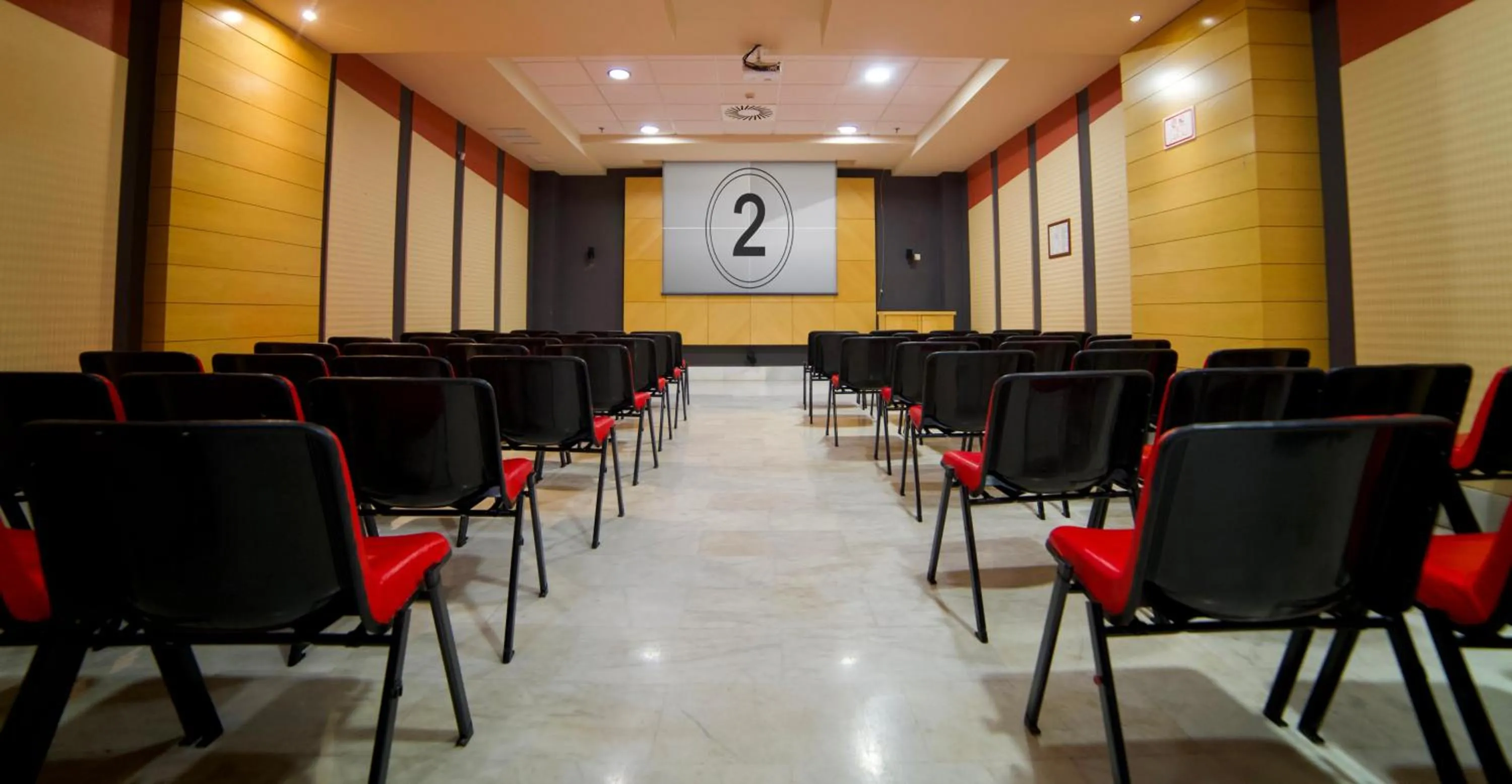 Communal lounge/ TV room in Holiday Premium Resort