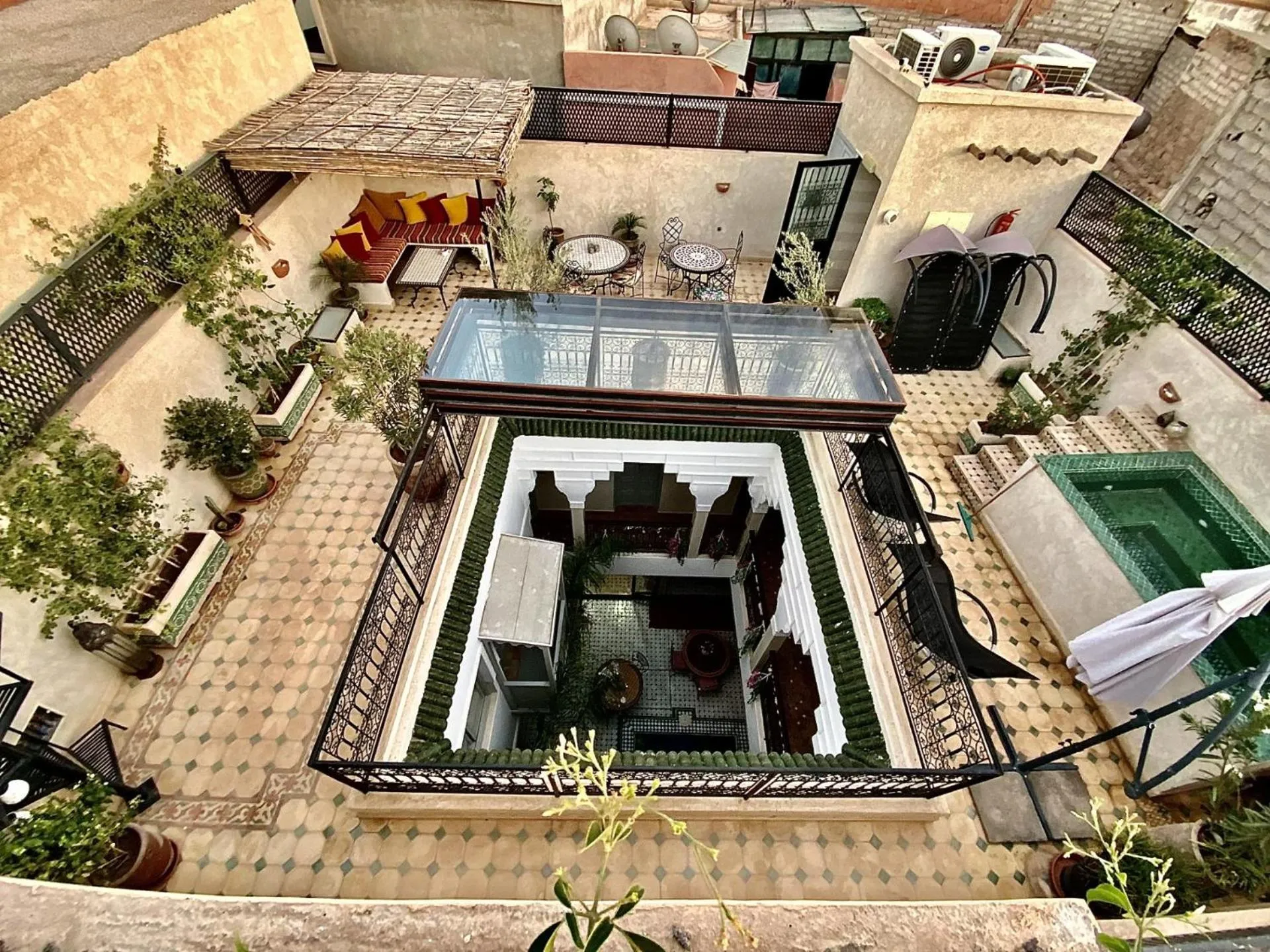 Six-Bedroom House in Riad privatisé Magnolia
