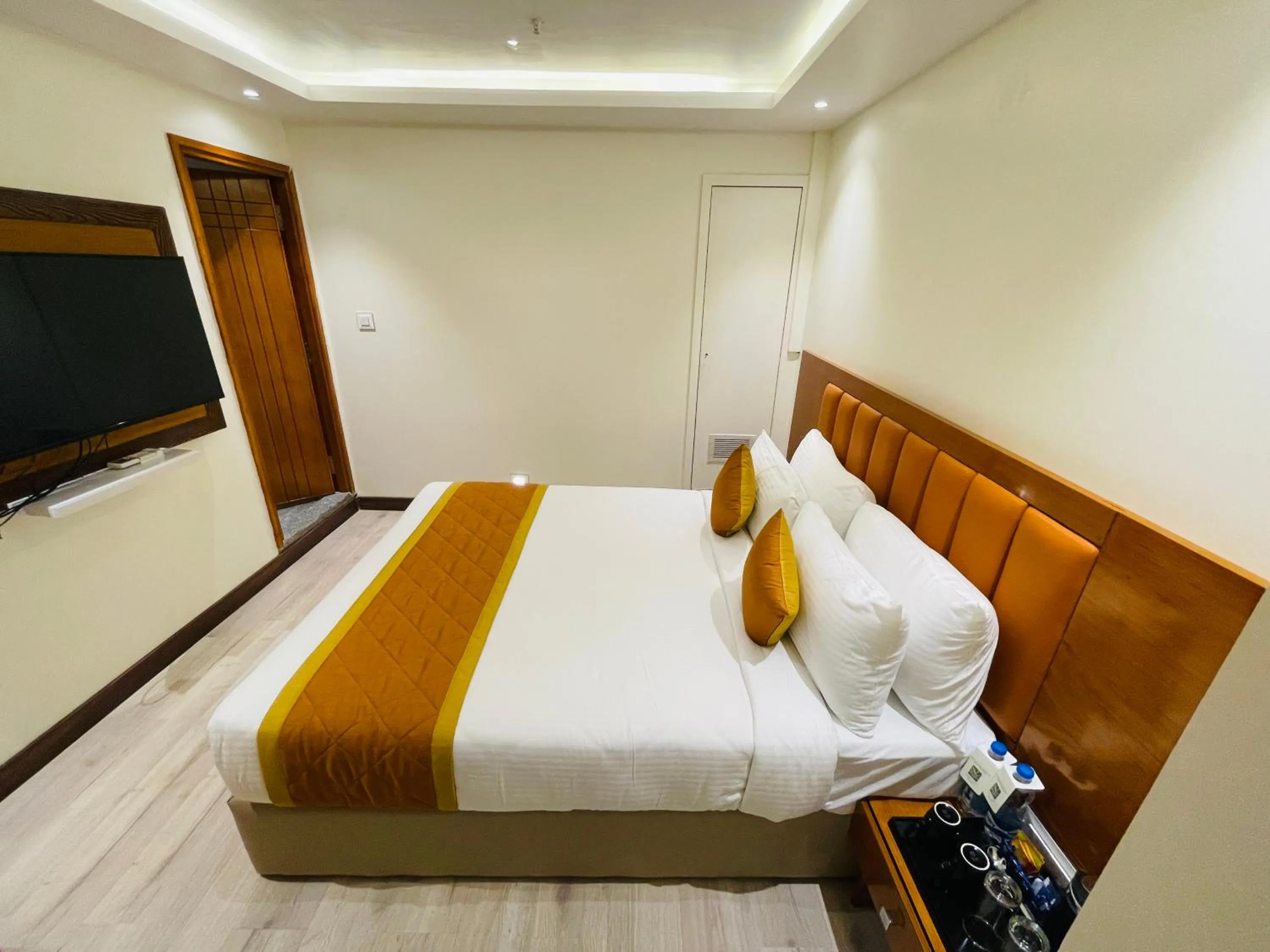 Bedroom, Bed in Quality Inn Rockwell Grand, Bangalore