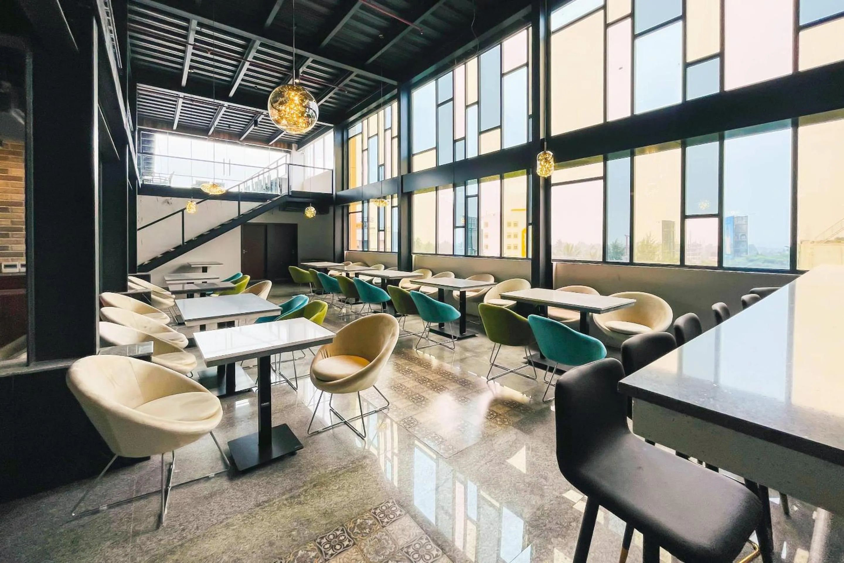 Restaurant/places to eat in Quality Inn Rockwell Grand, Bangalore