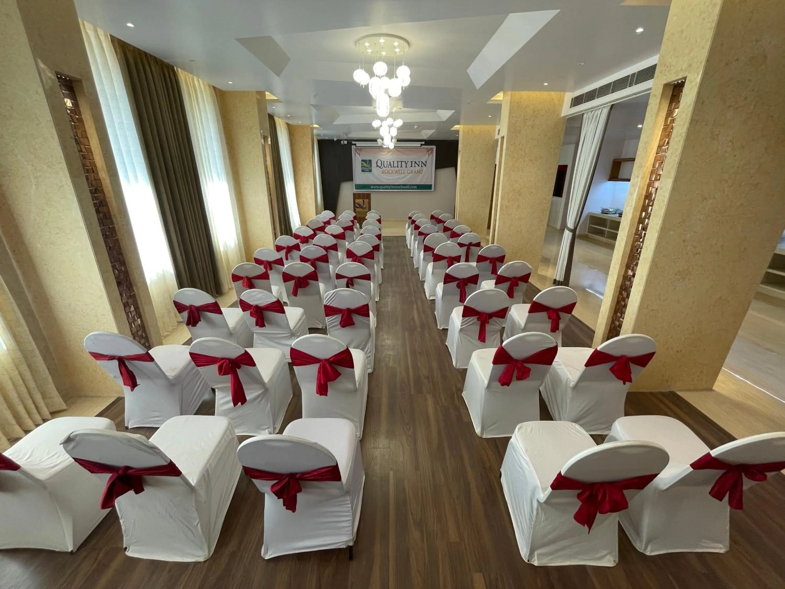 Meeting/conference room in Quality Inn Rockwell Grand, Bangalore