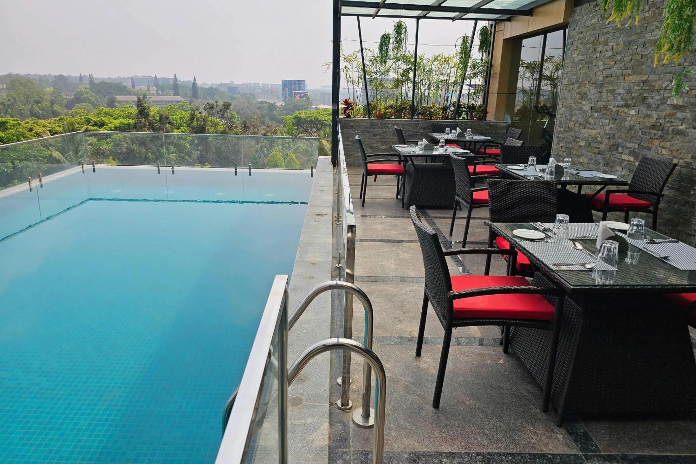 Swimming pool in Quality Inn Rockwell Grand, Bangalore