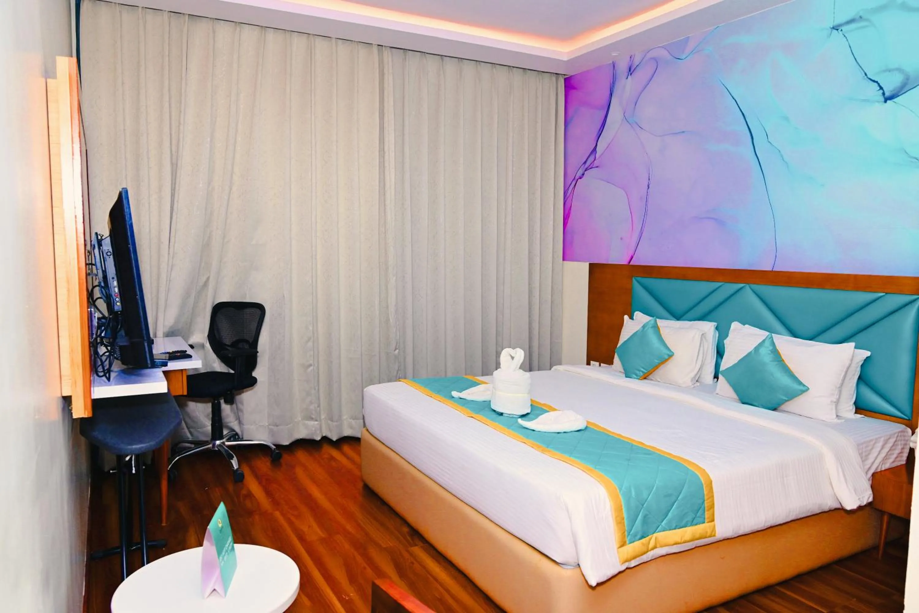 Bedroom, Bed in Quality Inn Rockwell Grand-Bangalore International Airport