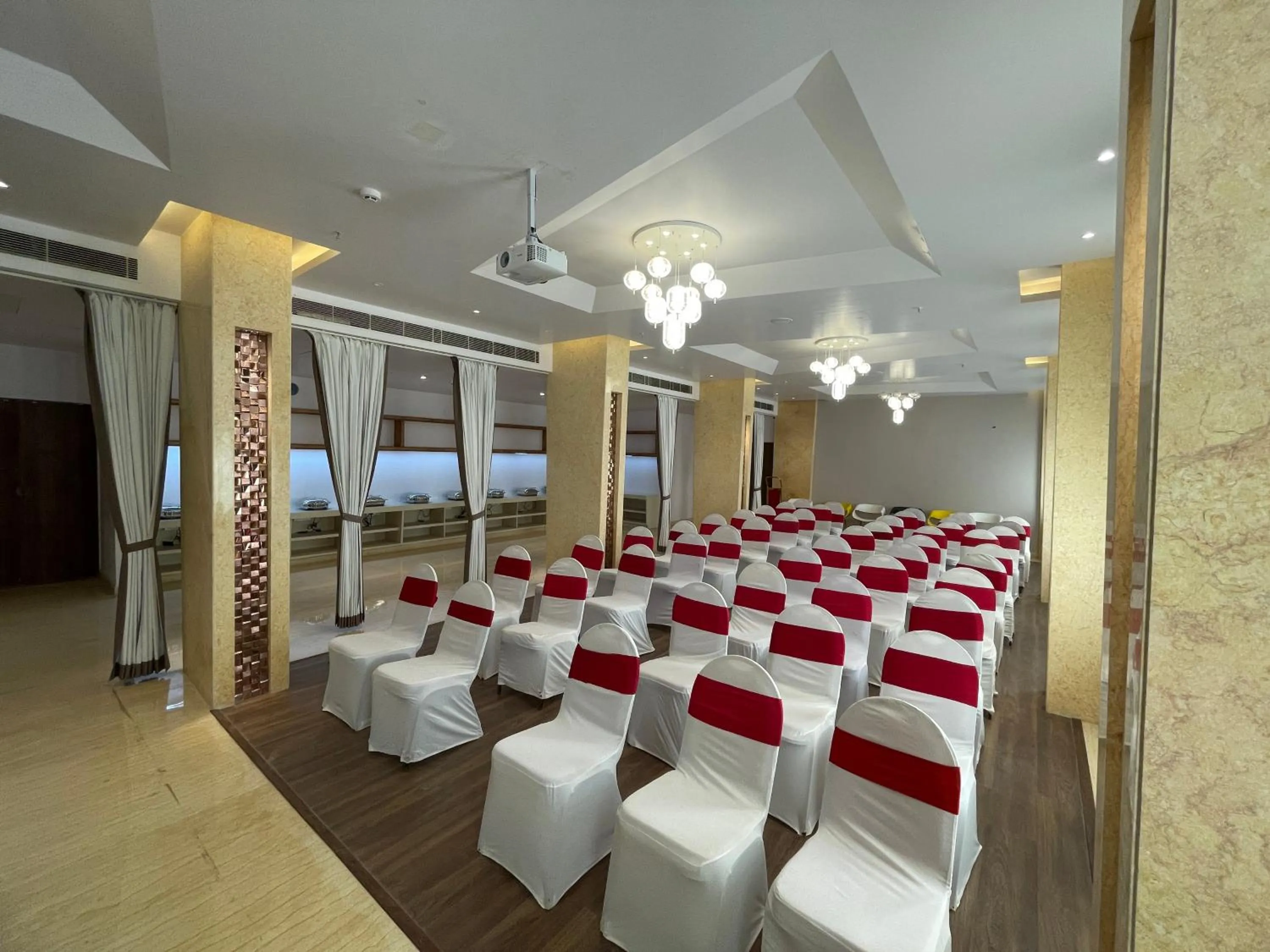 Meeting/conference room in Quality Inn Rockwell Grand, Bangalore