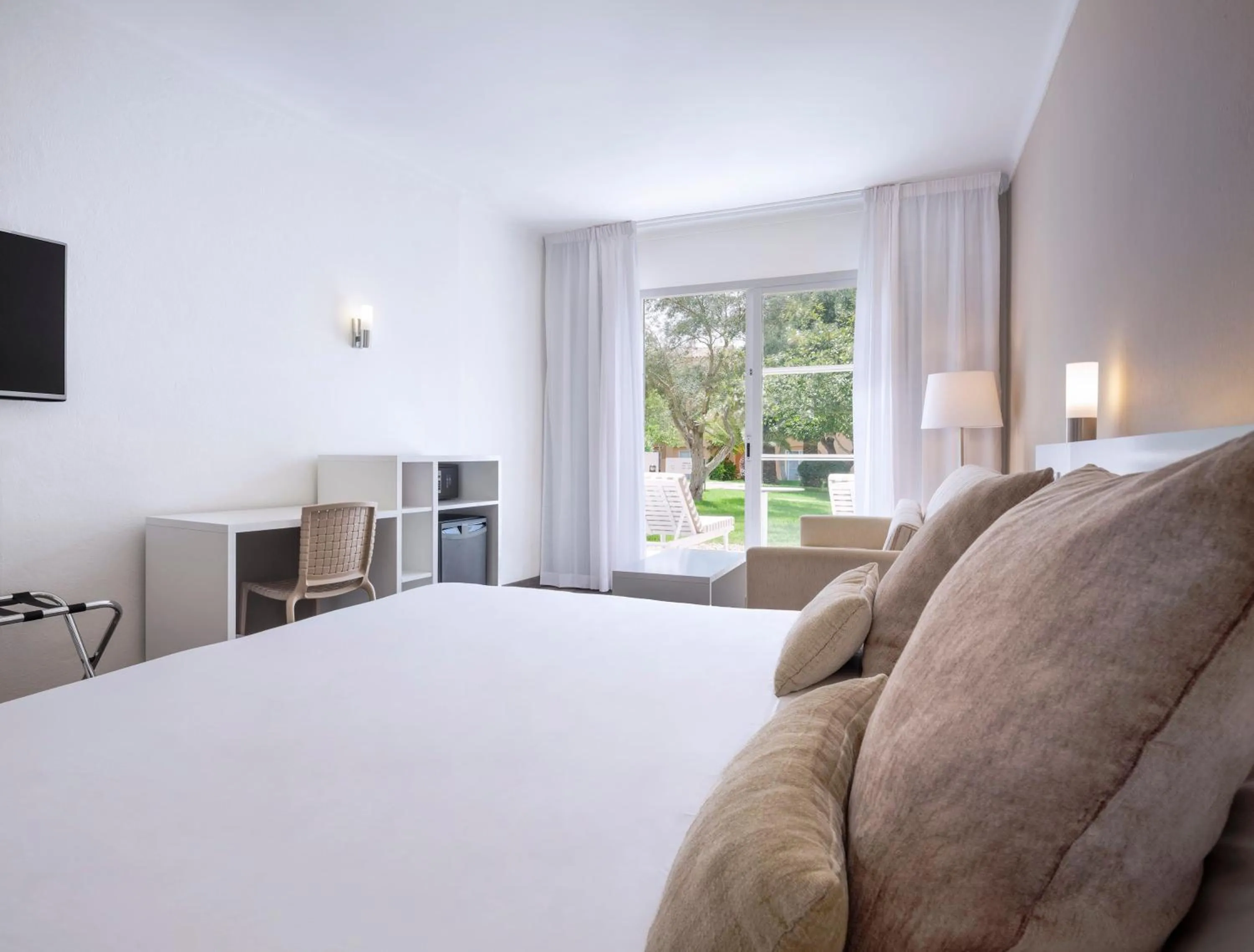 Bed in SOL Falcó Menorca