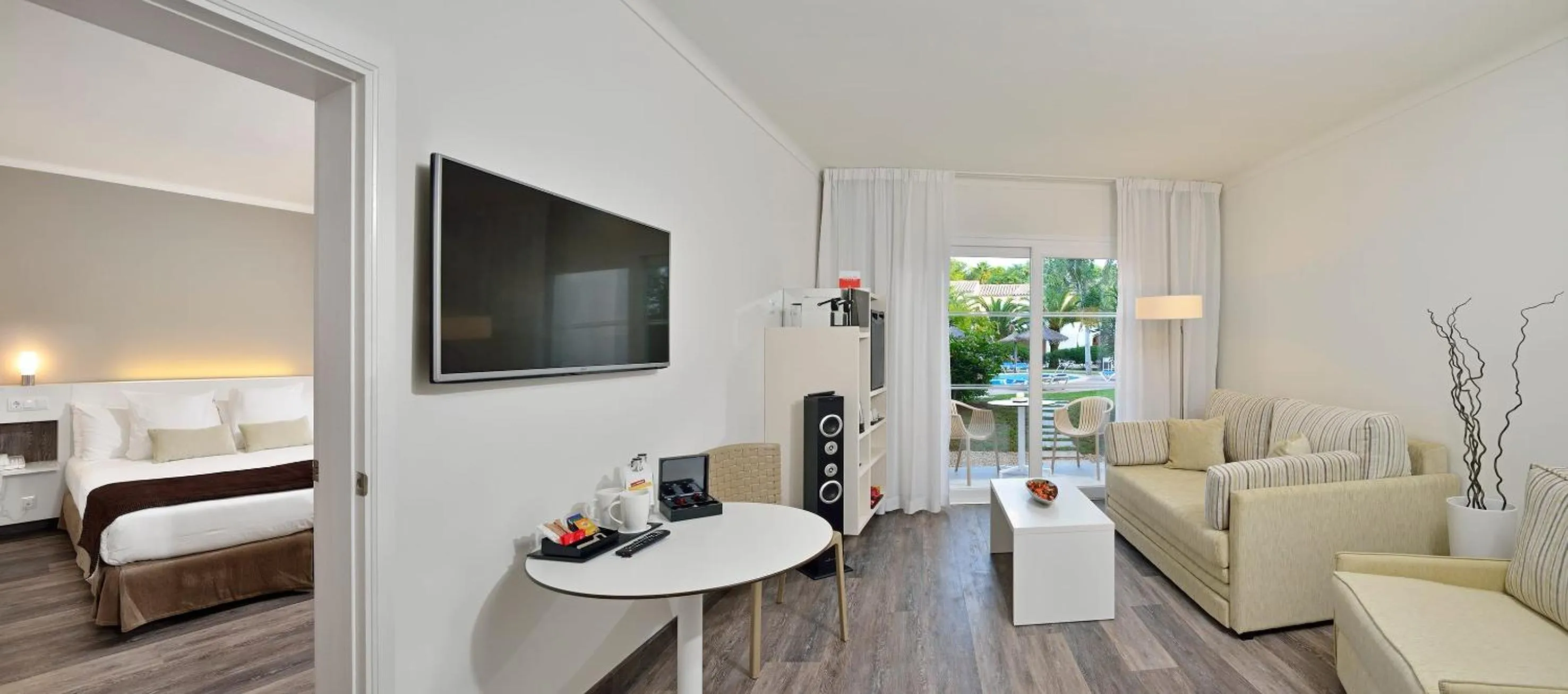 Property building, Bed in Sol Falcó Menorca