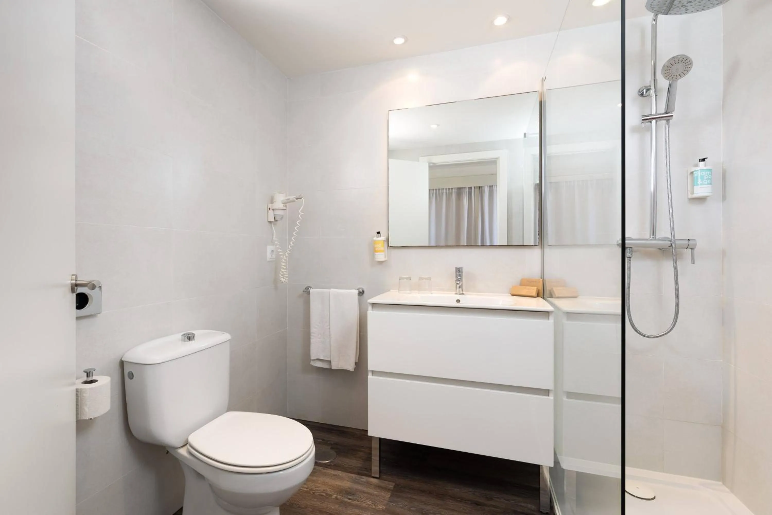 Bathroom in SOL Falcó Menorca