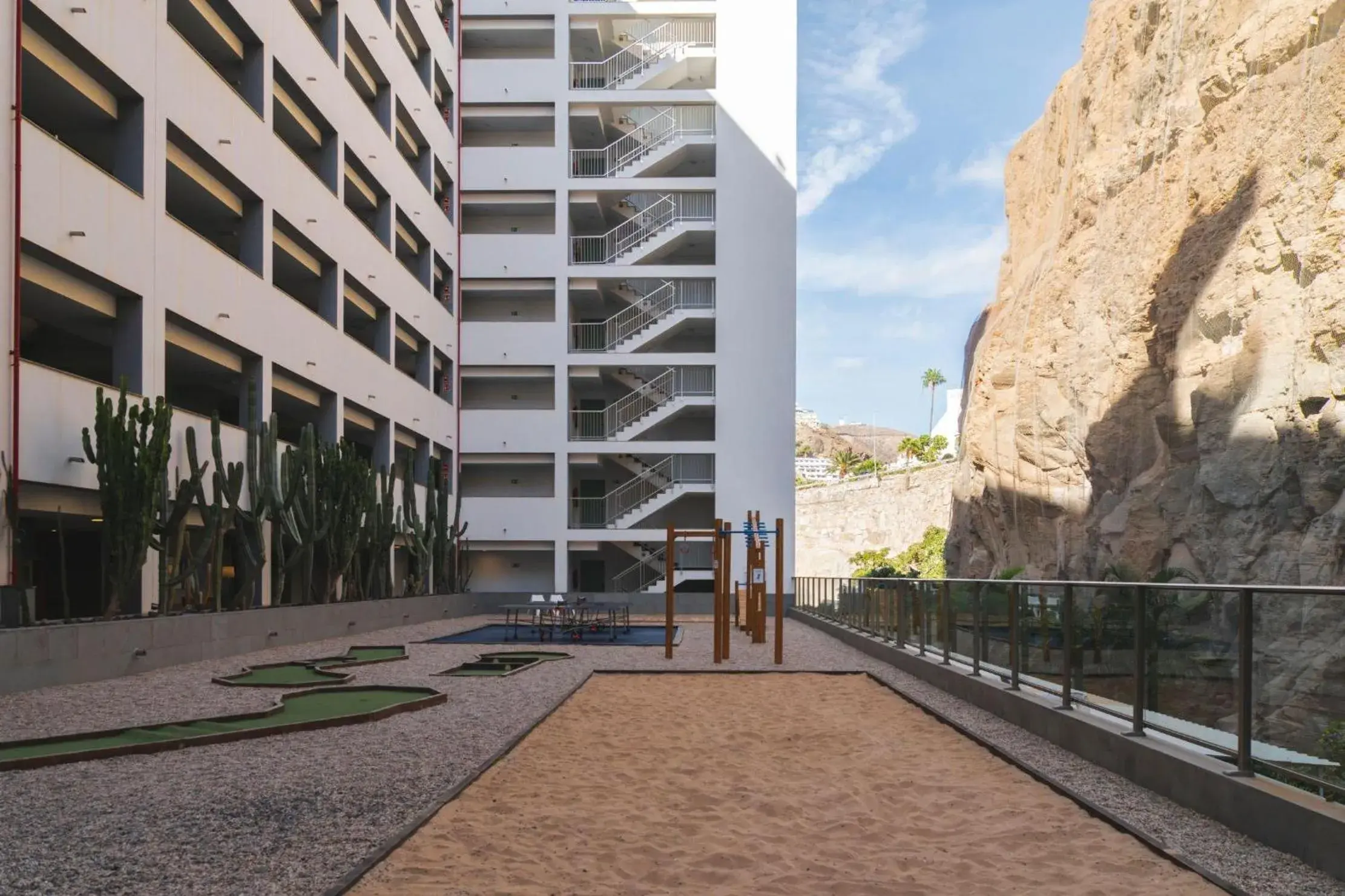 Property building in Marina Suites Gran Canaria Property building in Marina Suites Gran Canaria