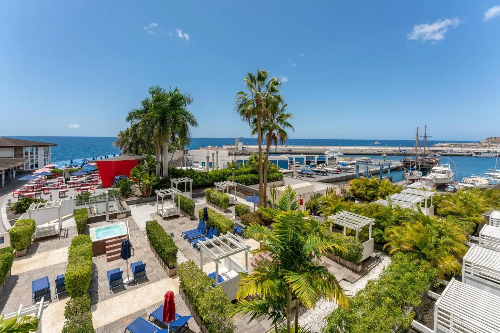 Property building in Marina Suites Gran Canaria Property building in Marina Suites Gran Canaria