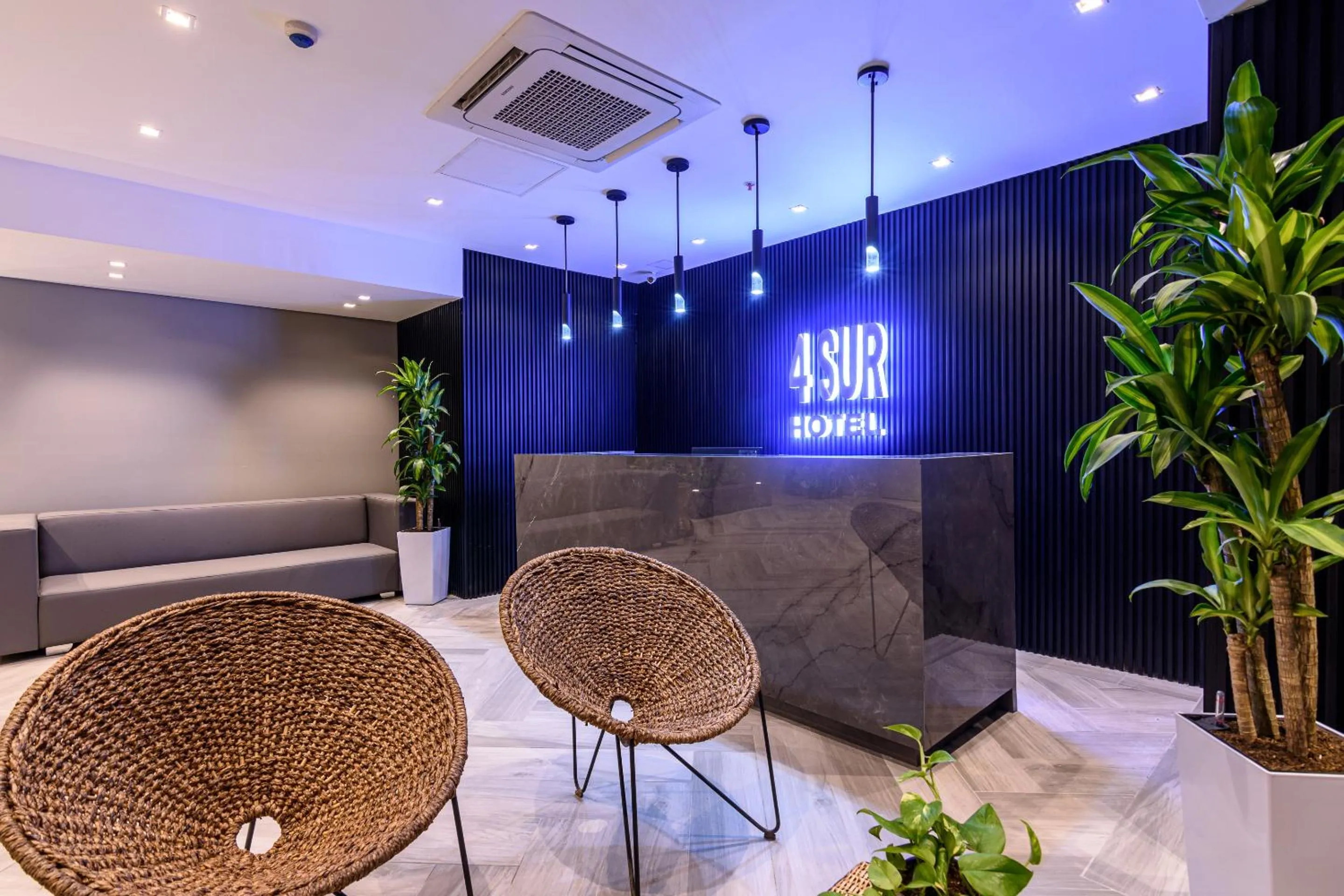 Living room in 4 Sur Hotel