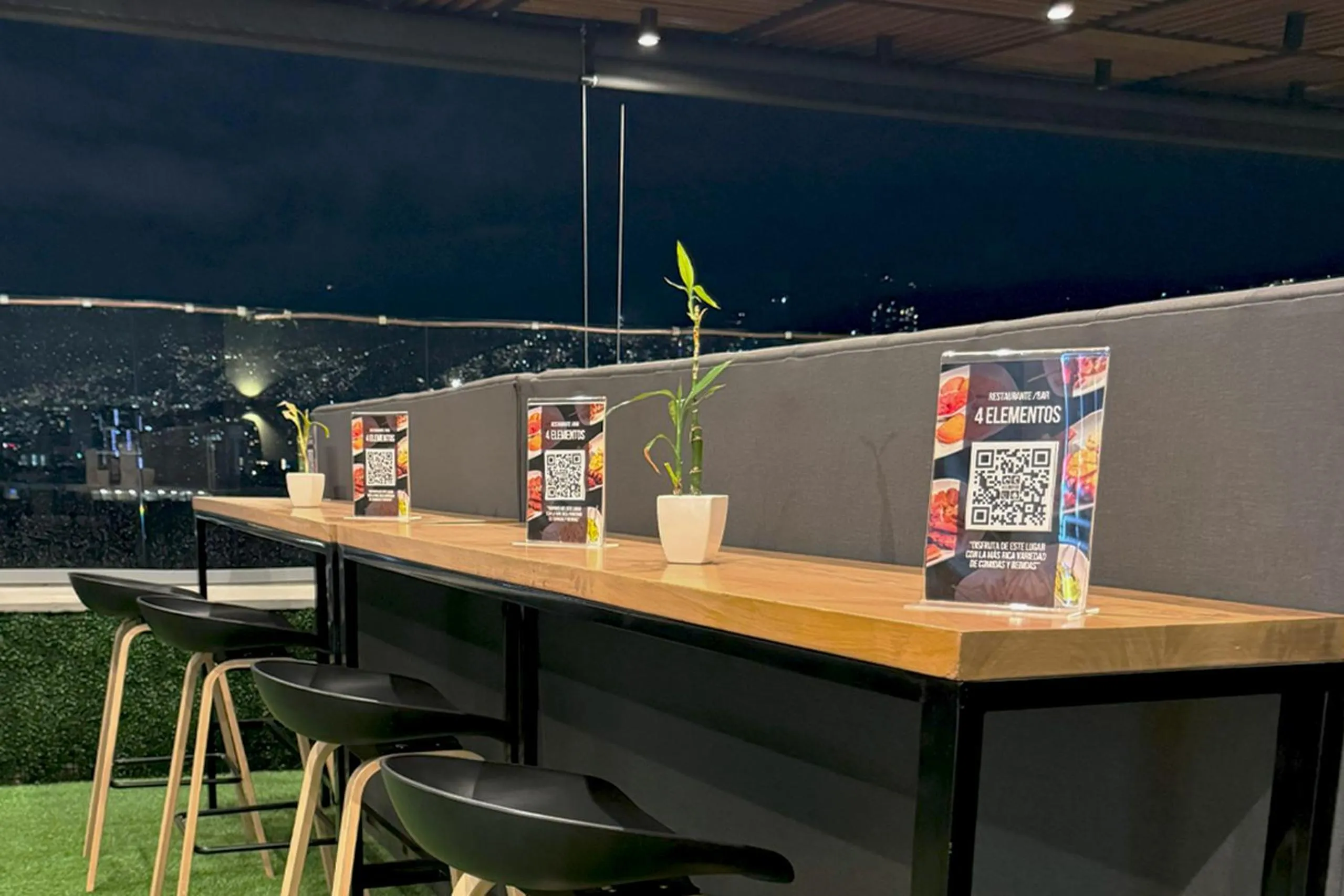 Balcony/Terrace in 4 Sur Hotel