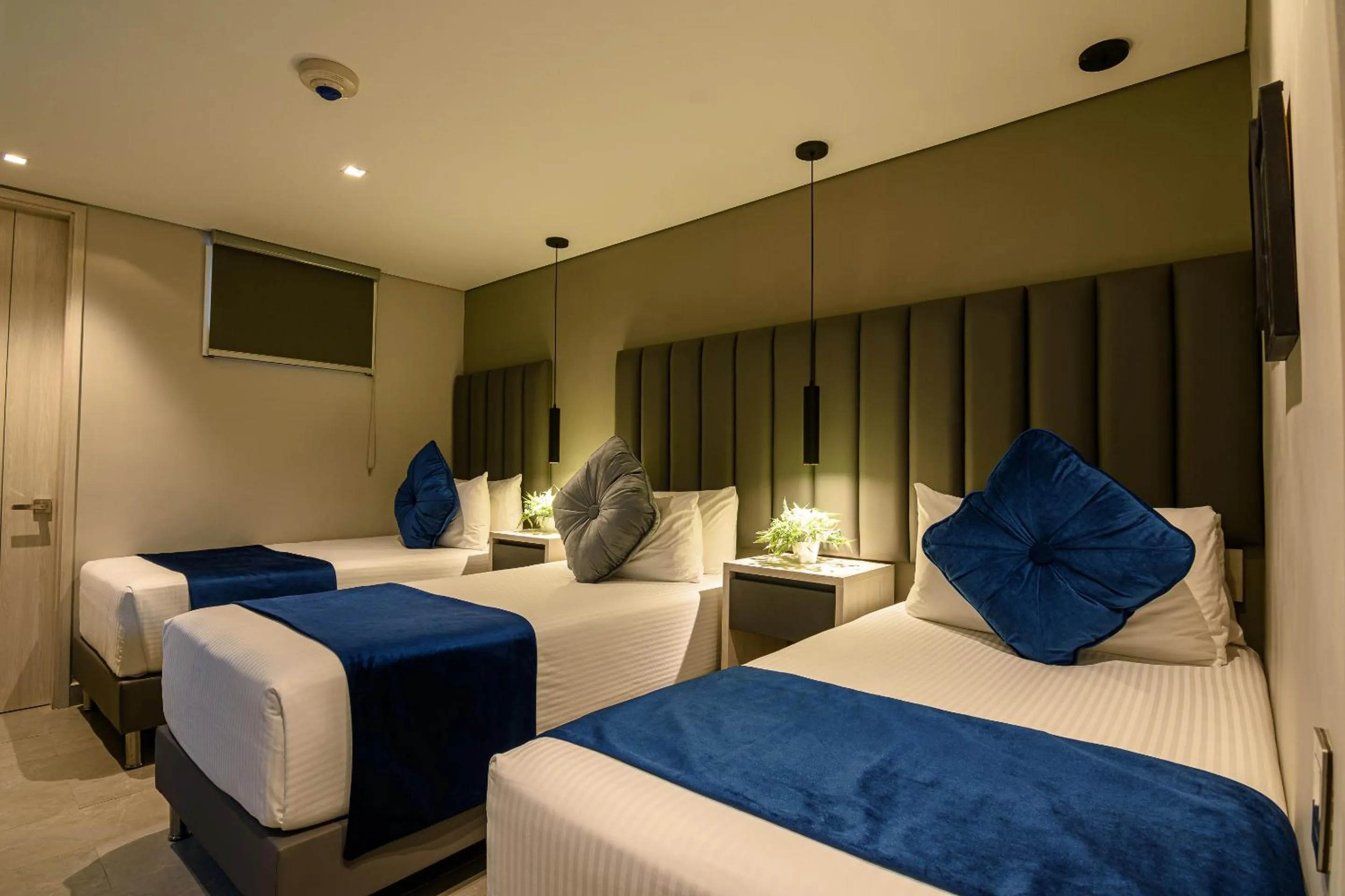 Bedroom, Bed in 4 Sur Hotel