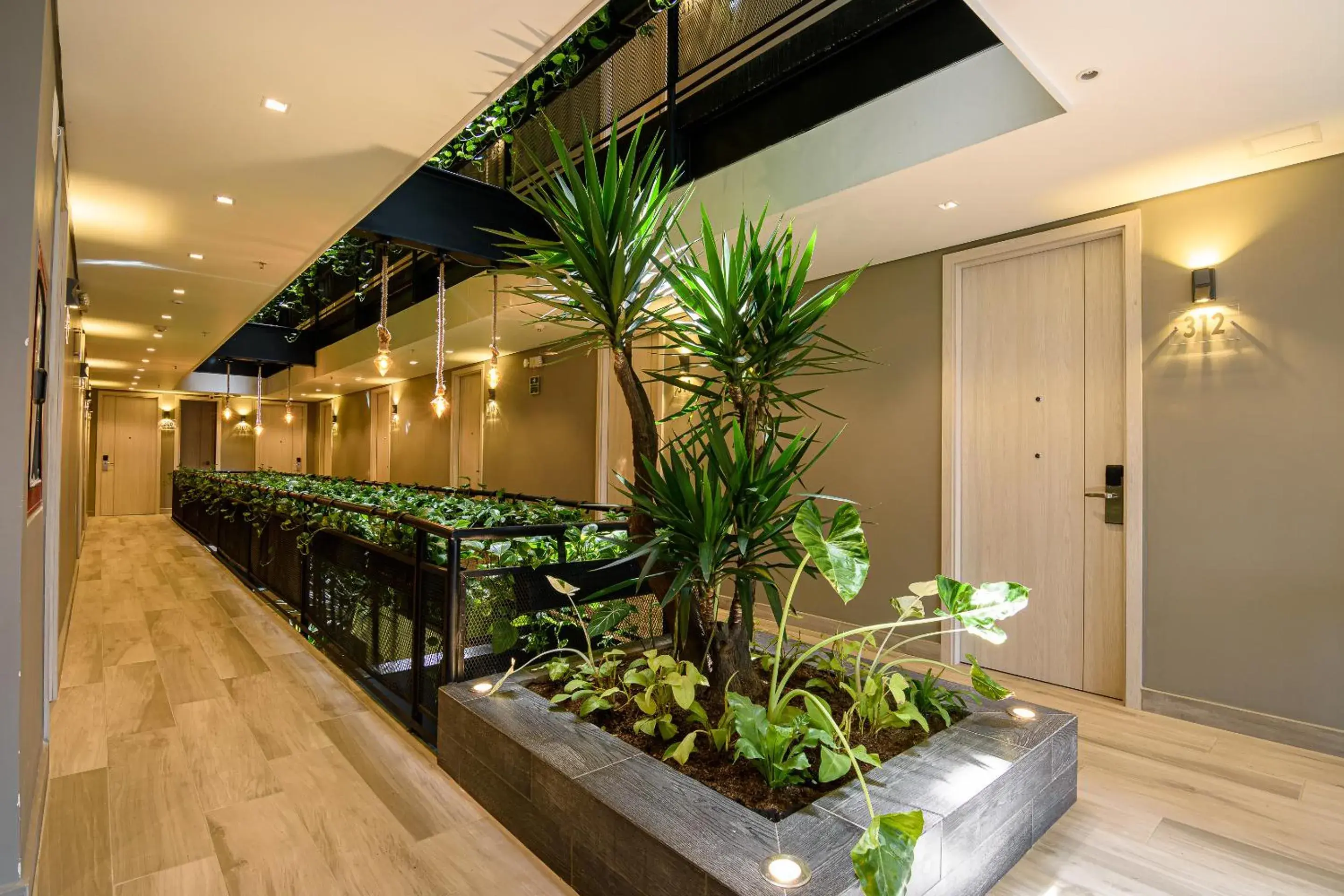 Property building in 4 Sur Hotel Property building in 4 Sur Hotel