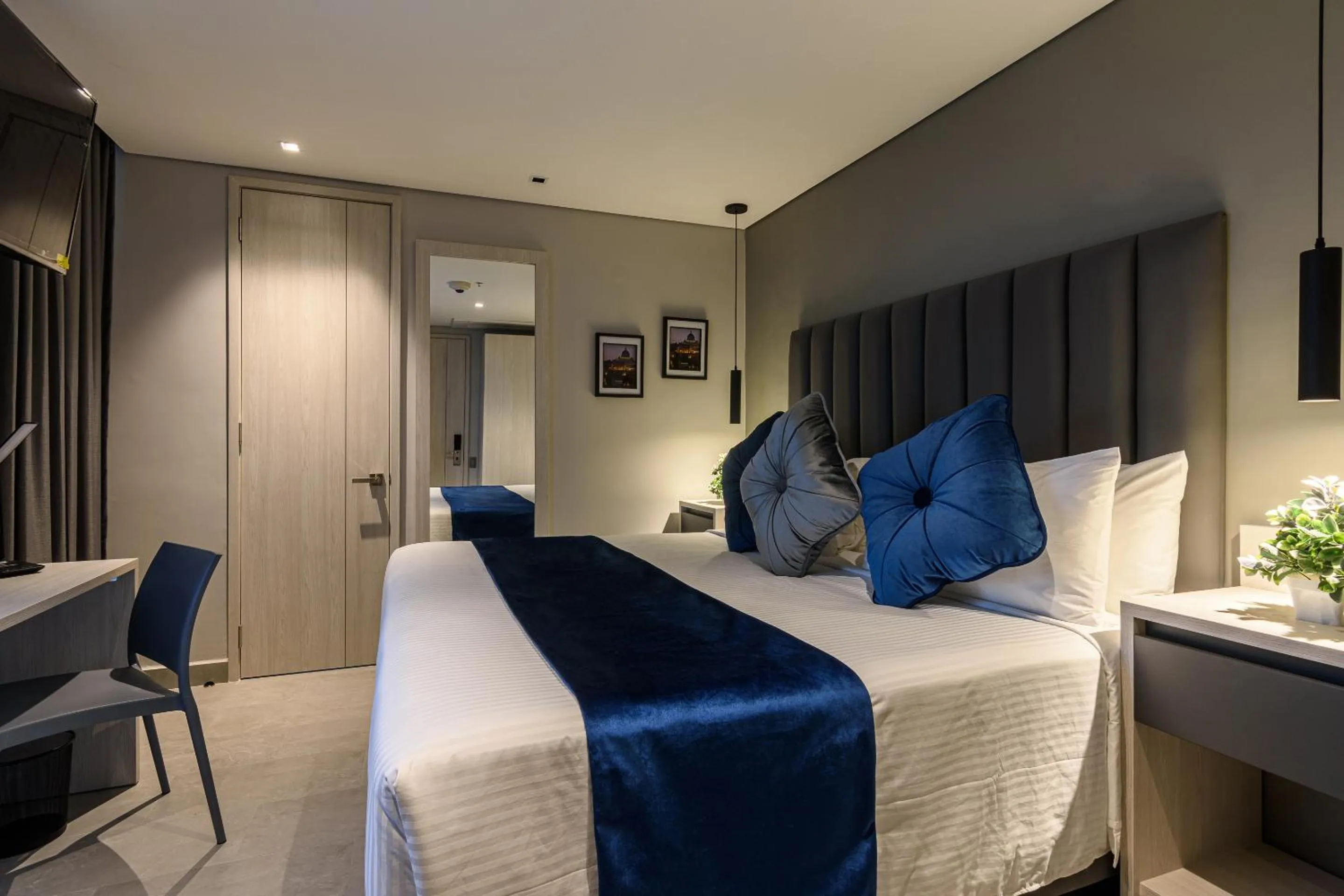 Bedroom, Bed in 4 Sur Hotel