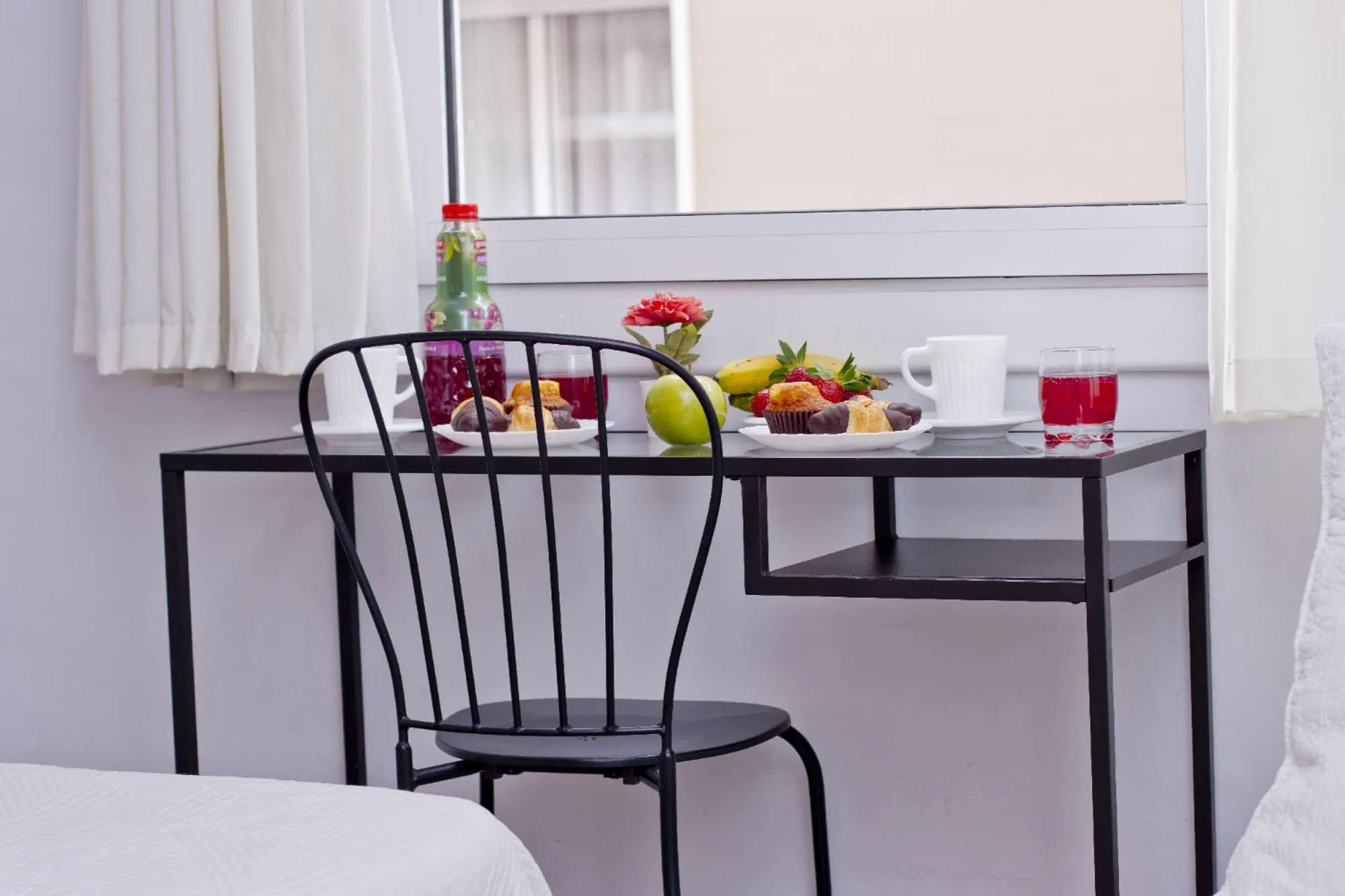 Barcelona City North Hostal