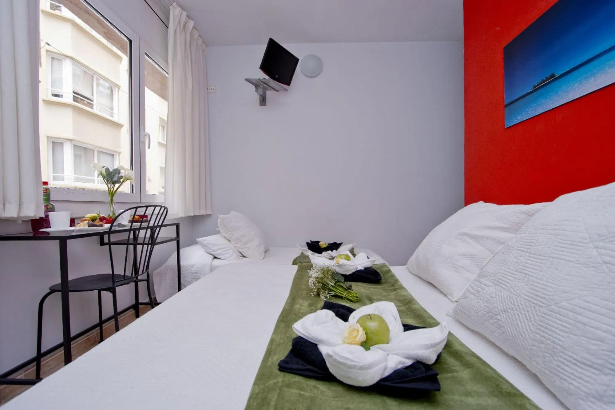 Bed in Barcelona City North Hostal