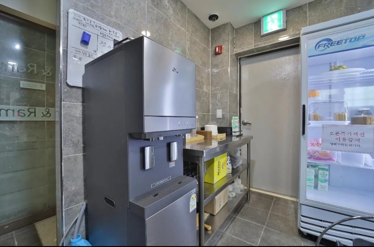 Kitchen or kitchenette in Hotel Torang Jeonju