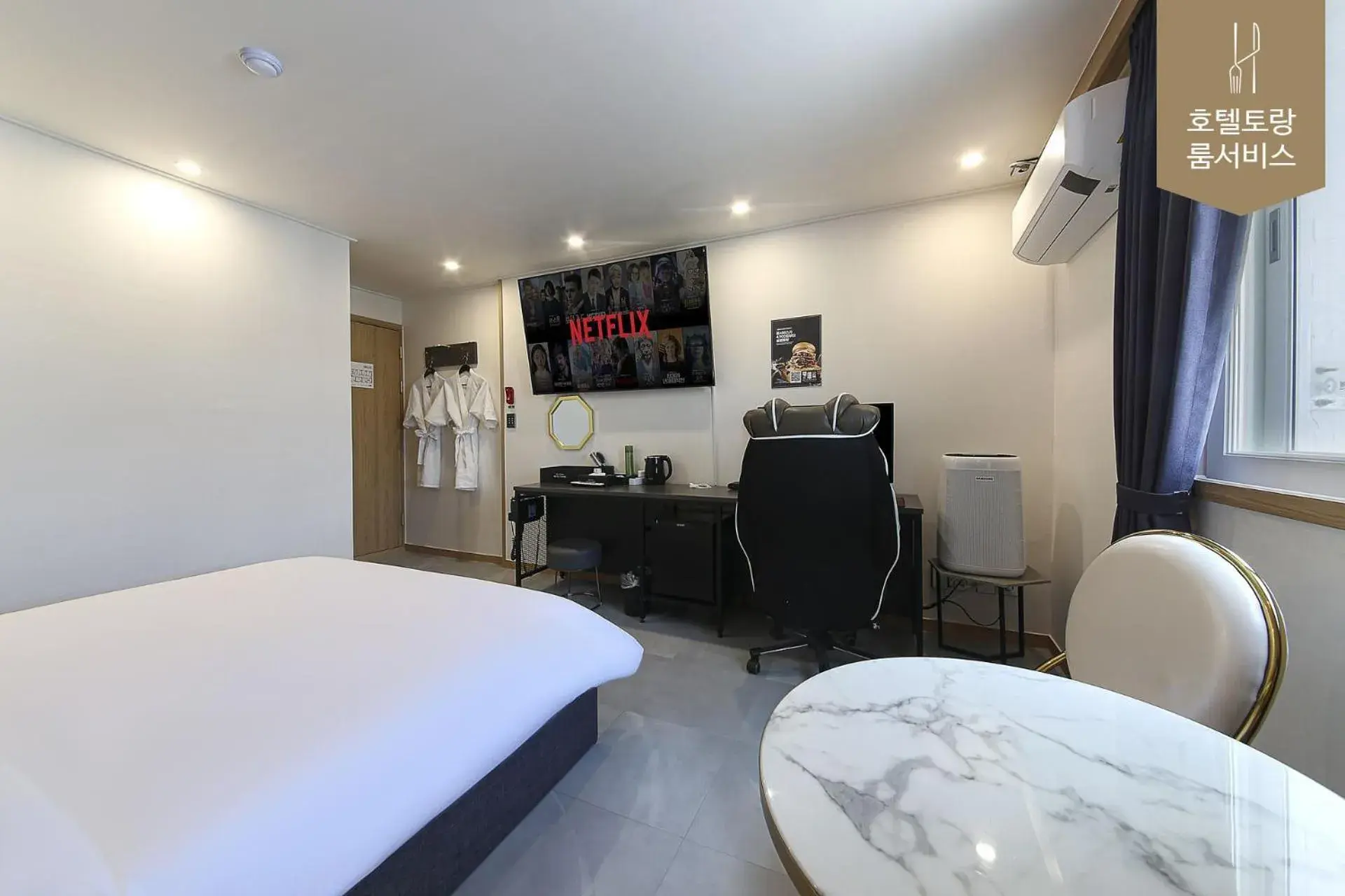 Bedroom, Bed in Hotel Torang Jeonju Bedroom, Bed in Hotel Torang Jeonju