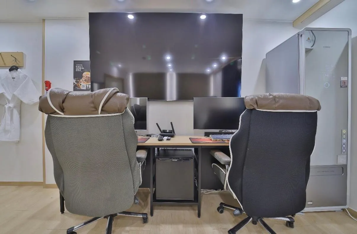 TV and multimedia in Hotel Torang Jeonju