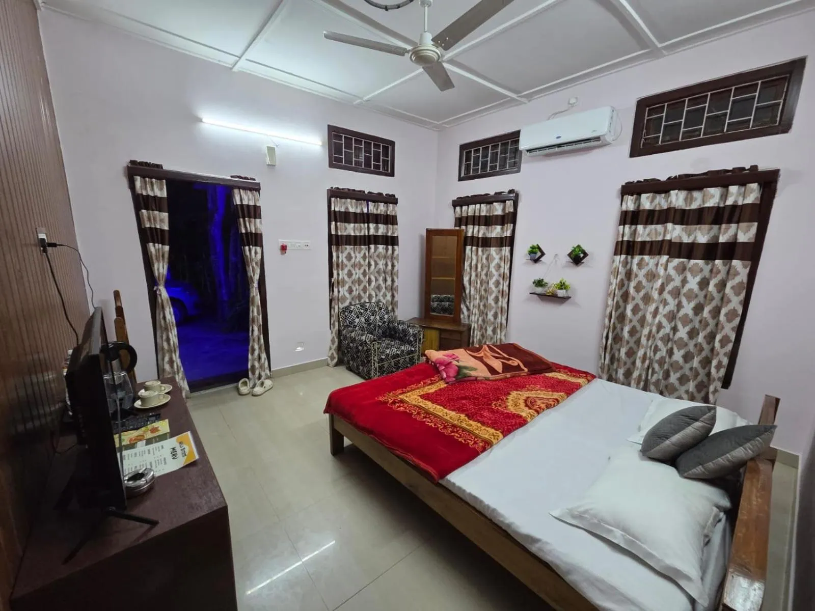 Bed in Green Reed Resort By Meenakshi, Kaziranga